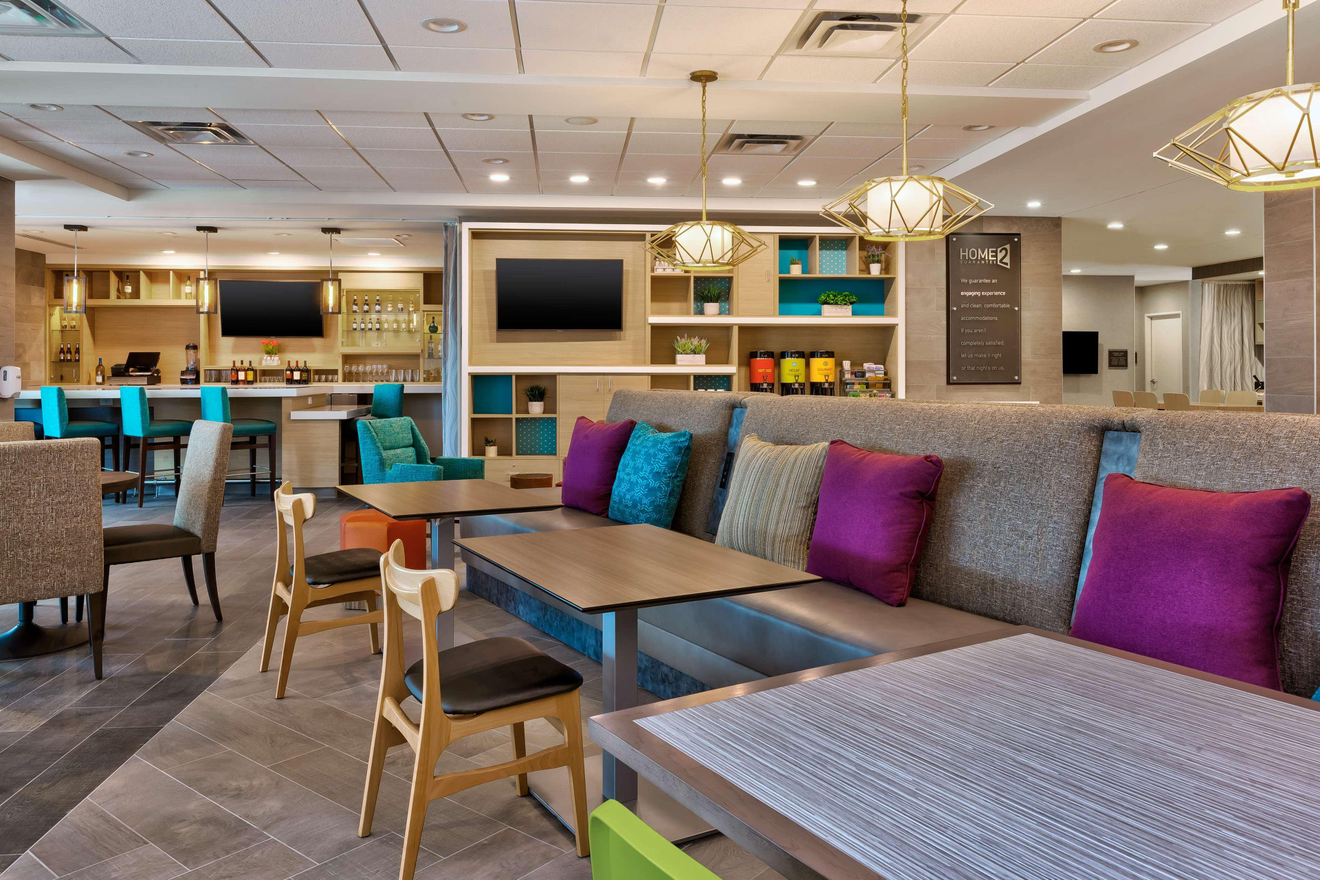 Vista Lobby Home2 Suites by Hilton Tucson Airport