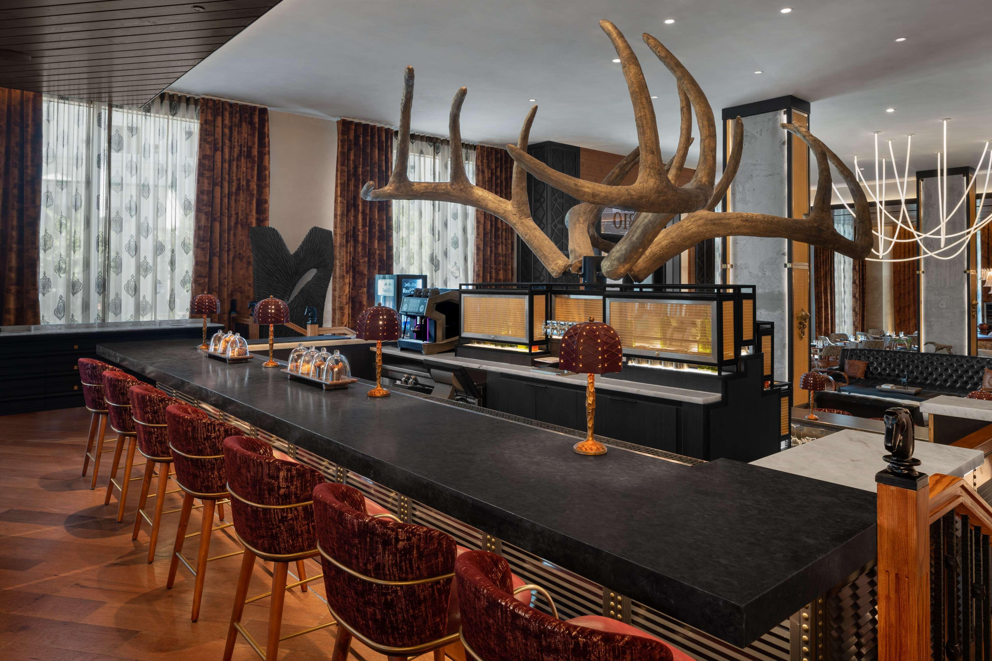 Restaurant Hotel Fraye Nashville, Curio Collection by Hilton