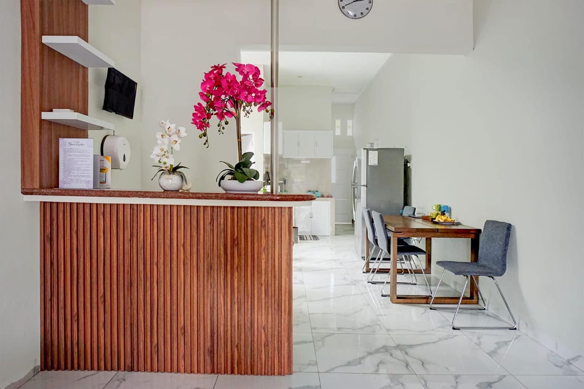 Vista Lobby OYO 95054 Prima Jaya Homestay Syariah