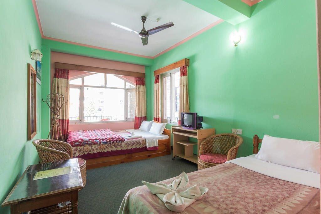 Varios Hotel Seven Continents