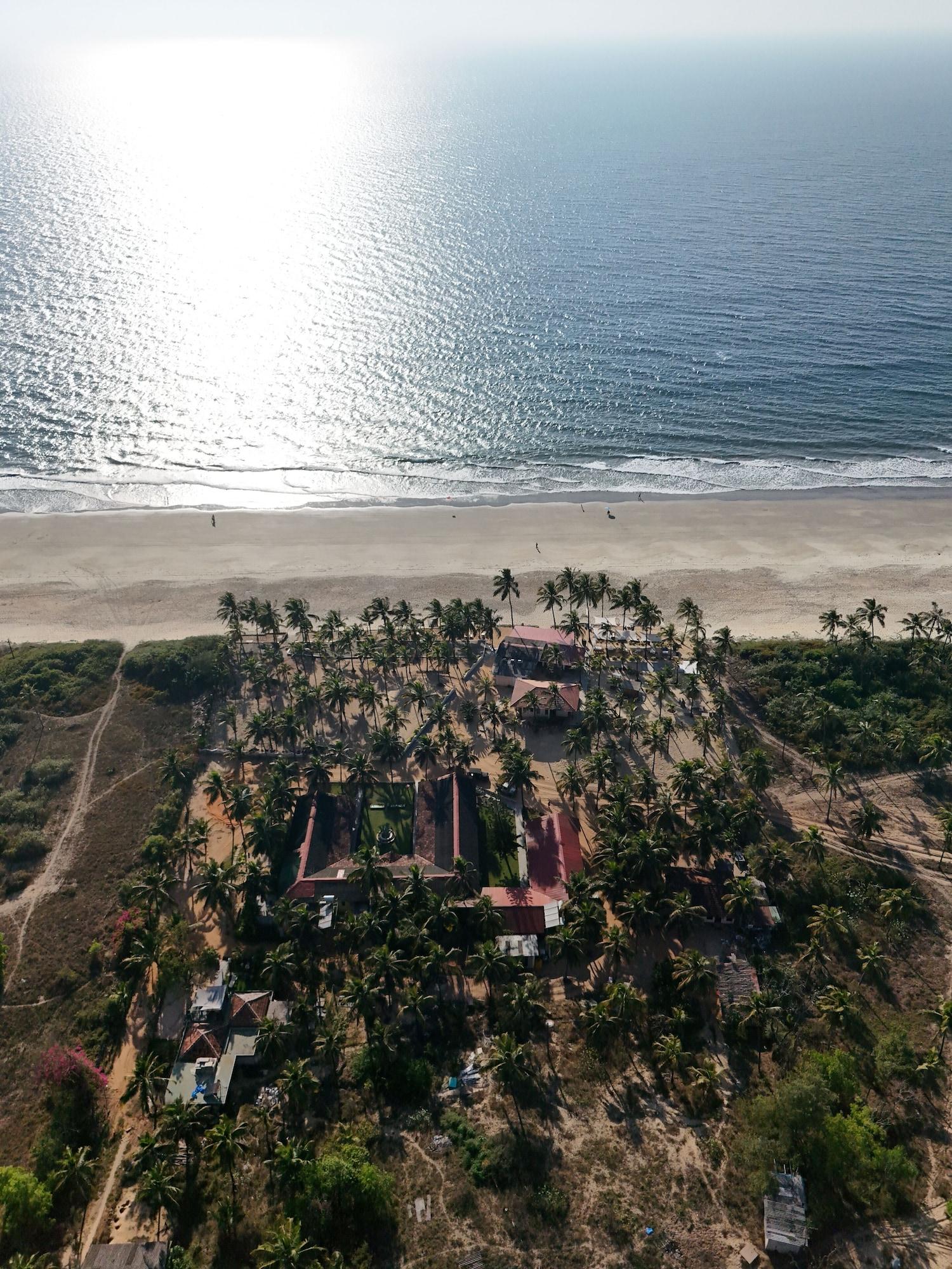 Vista Exterior C'Roque Beach Resort