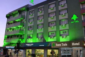Alojamiento - Fares Turis Hotel