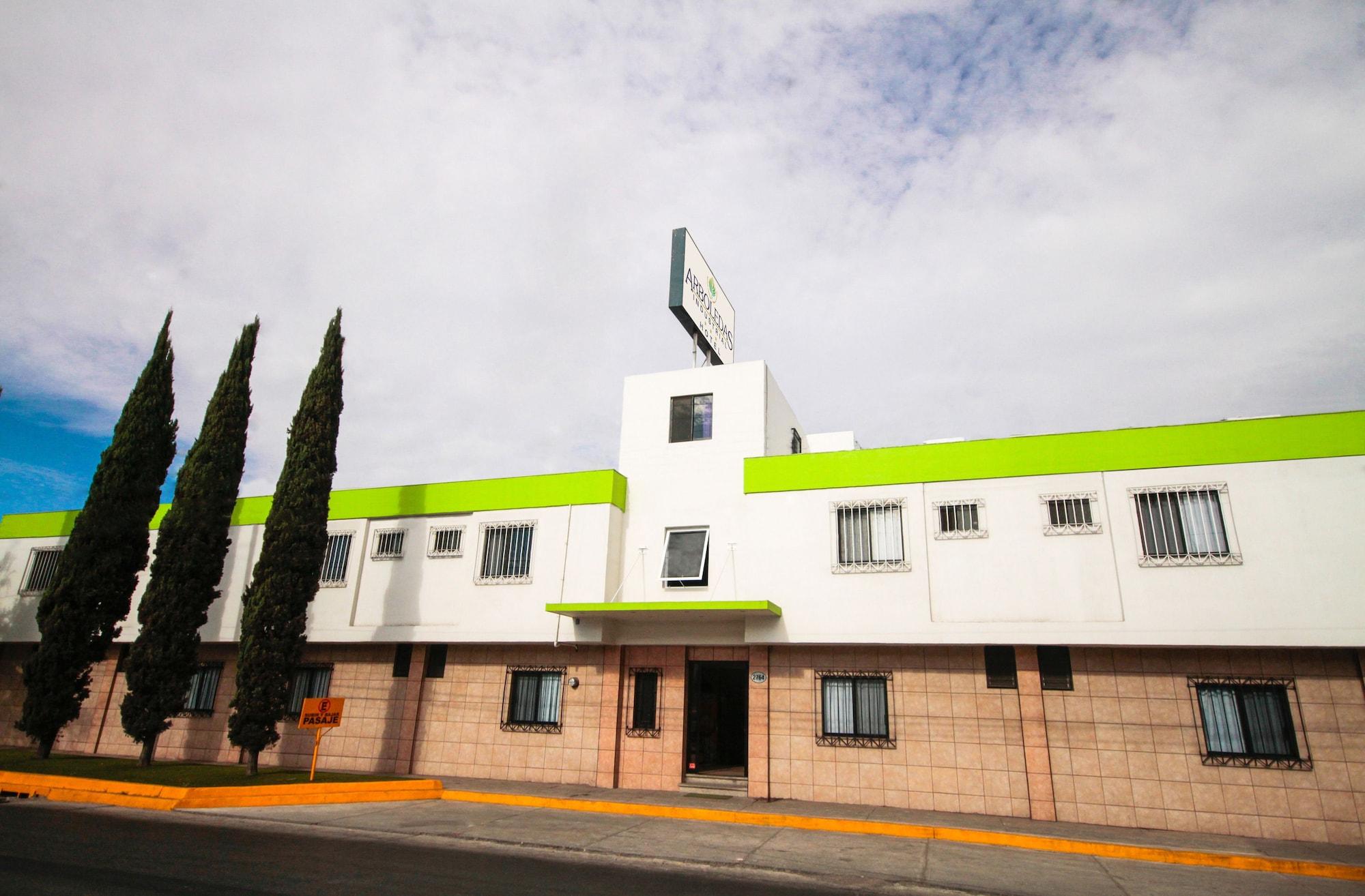 Varios Hotel Arboledas Industrial