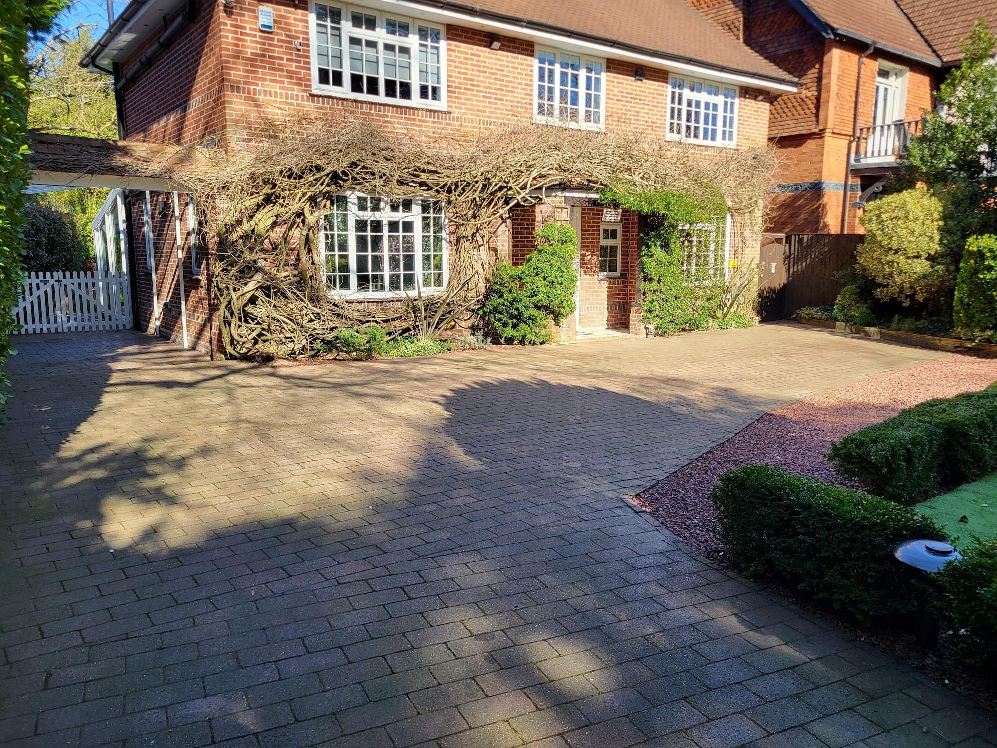 Varios Little Robin Gate