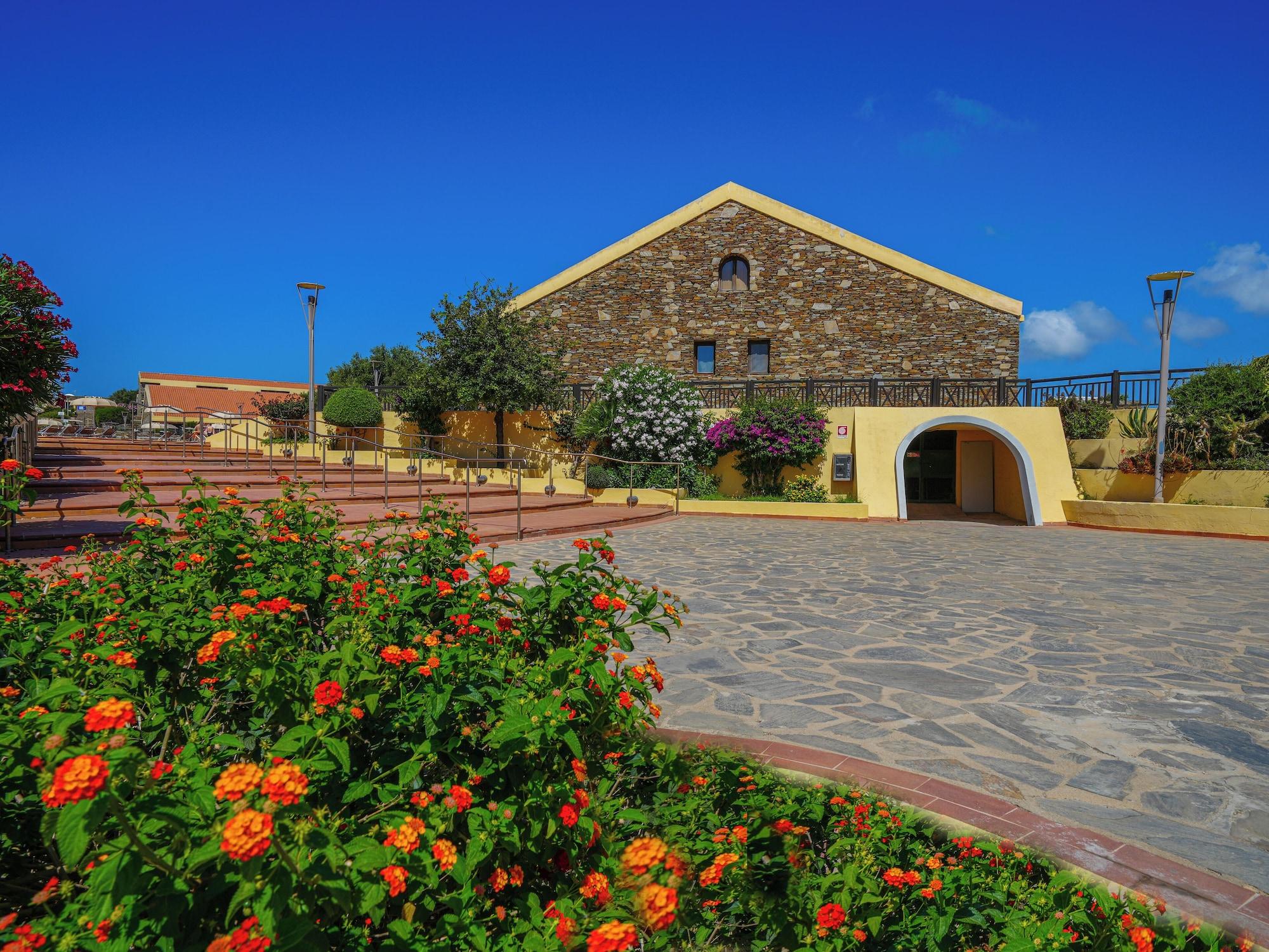 Vista Exterior Le Tonnare di Stintino - Beach Resort