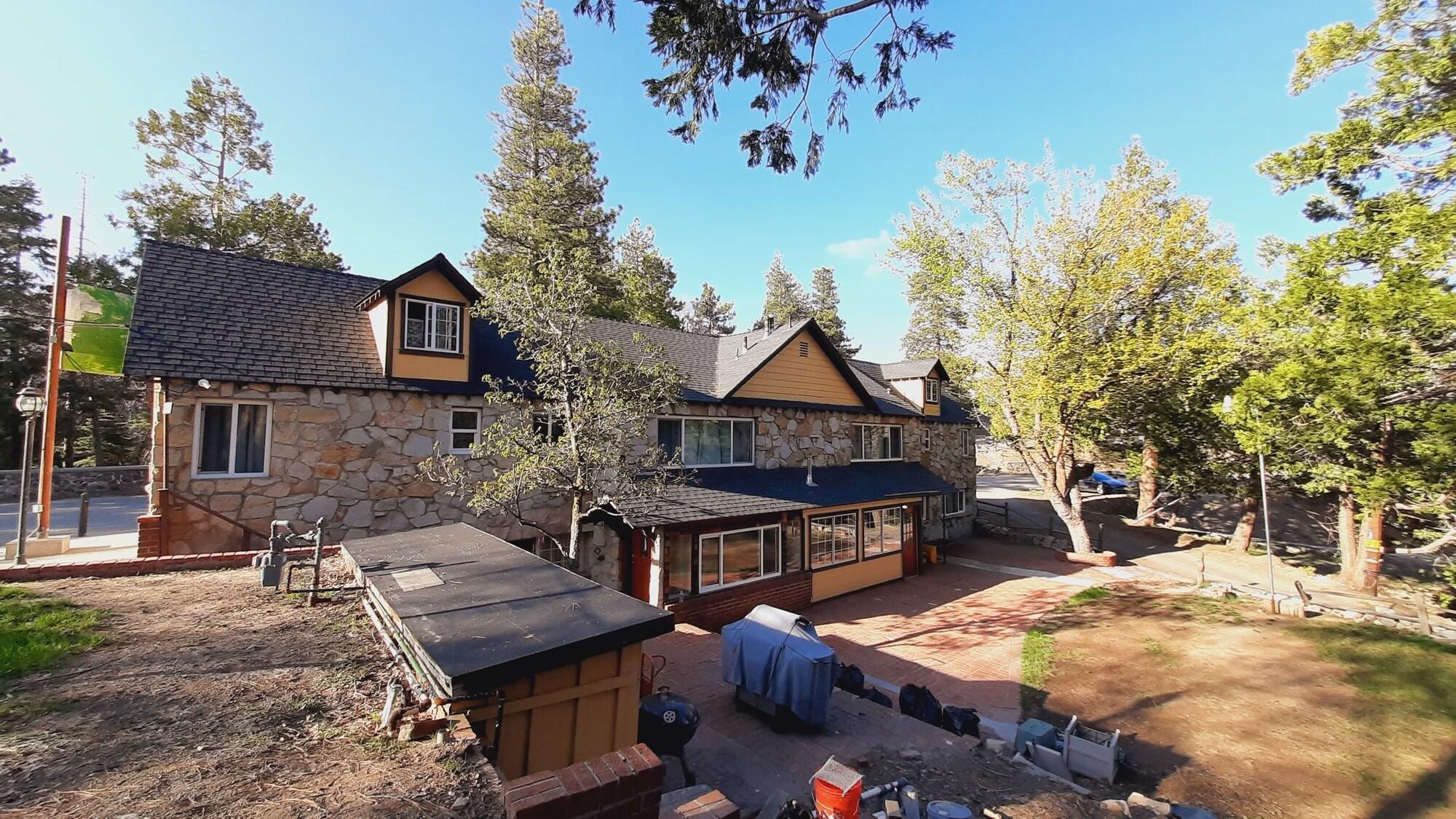 Comodidades del Alojamiento Sherwood Arms Motel
