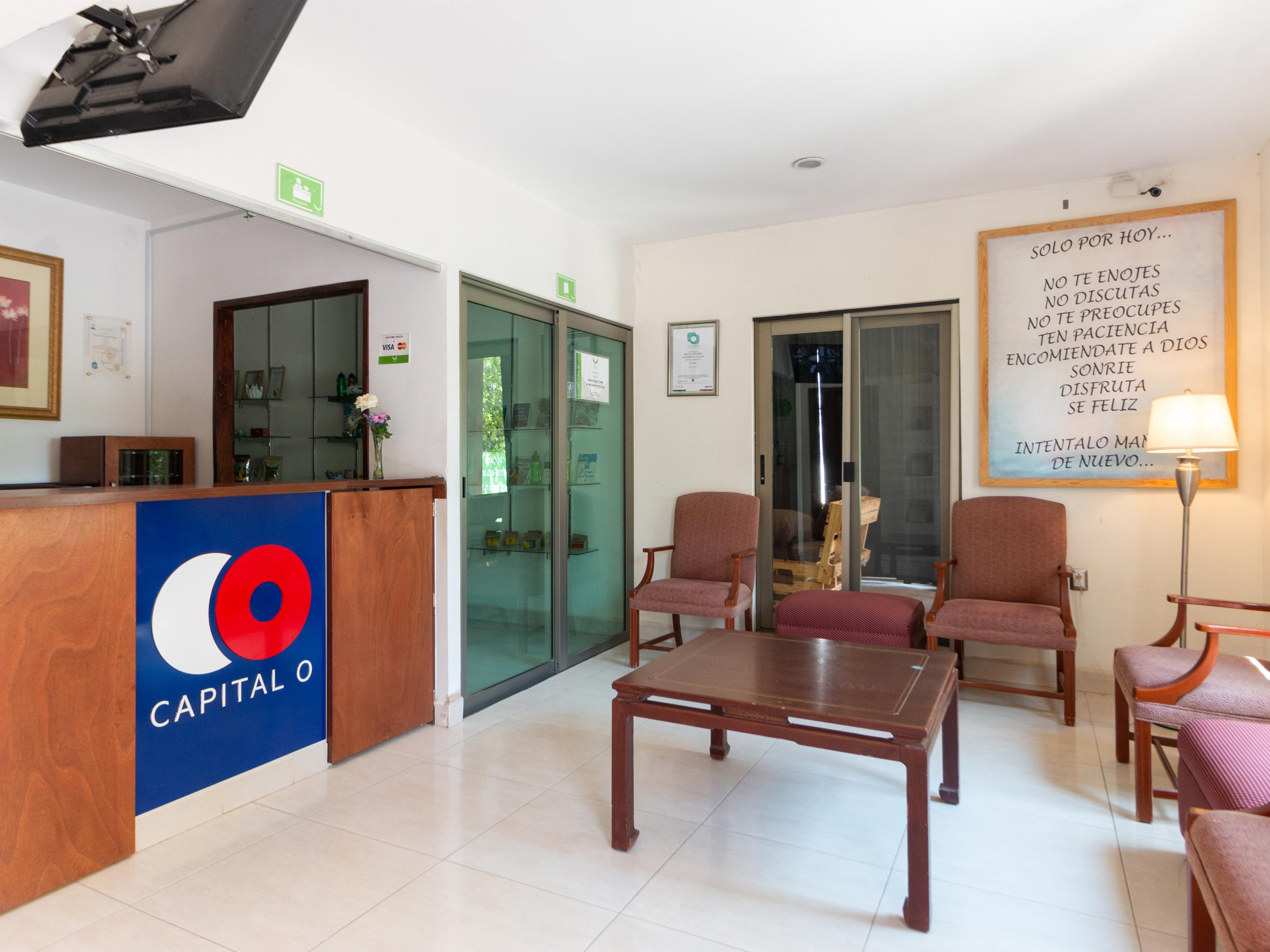 Vista Lobby Capital O Hotel Vitalé