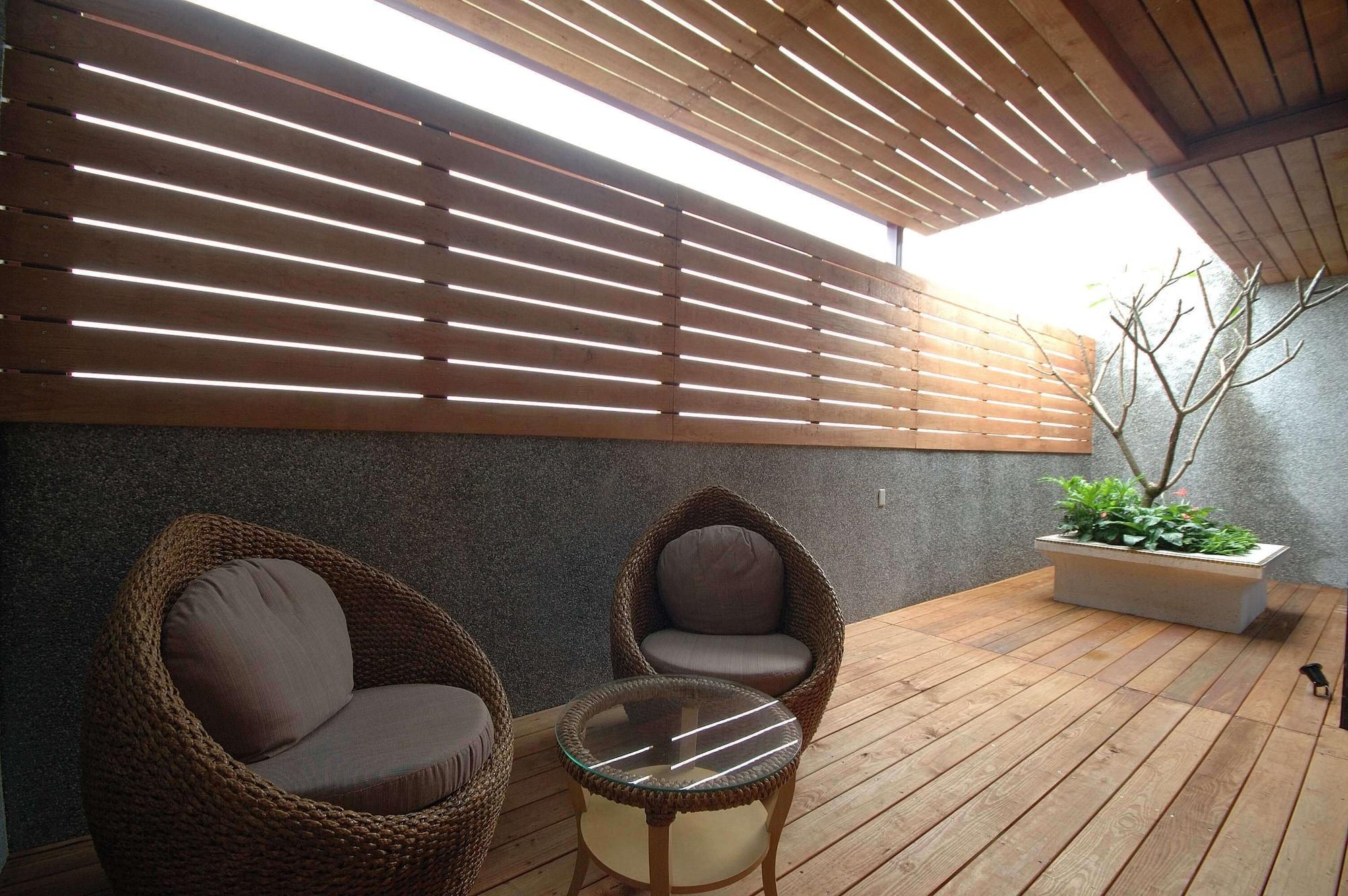 Equipamiento de Habitación Dubai Motel