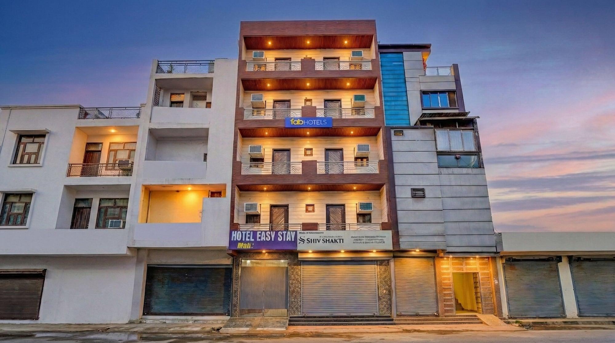 Varios Via Shahdara Residency