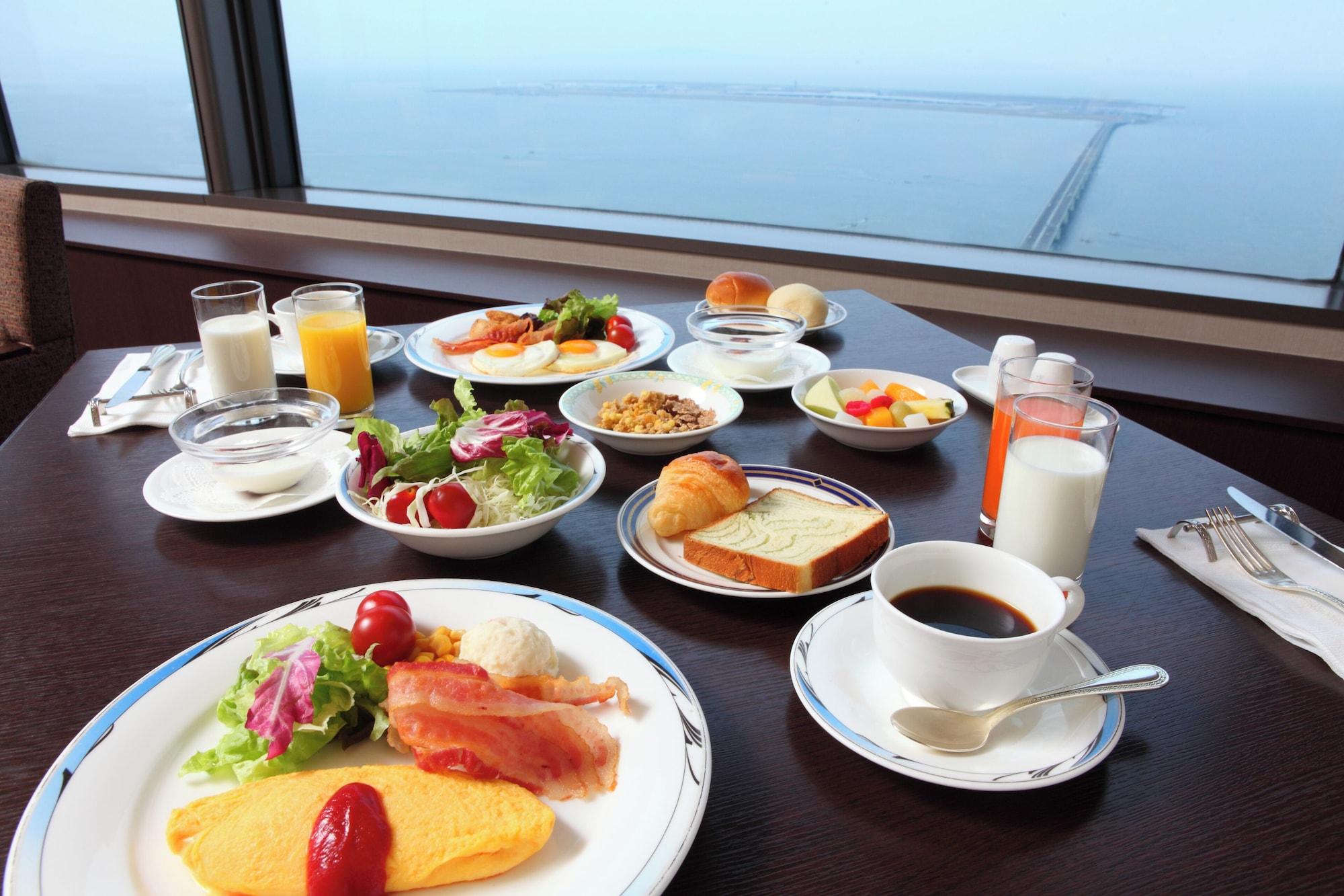 Restaurant Odysis Suites Osaka Airport Hotel