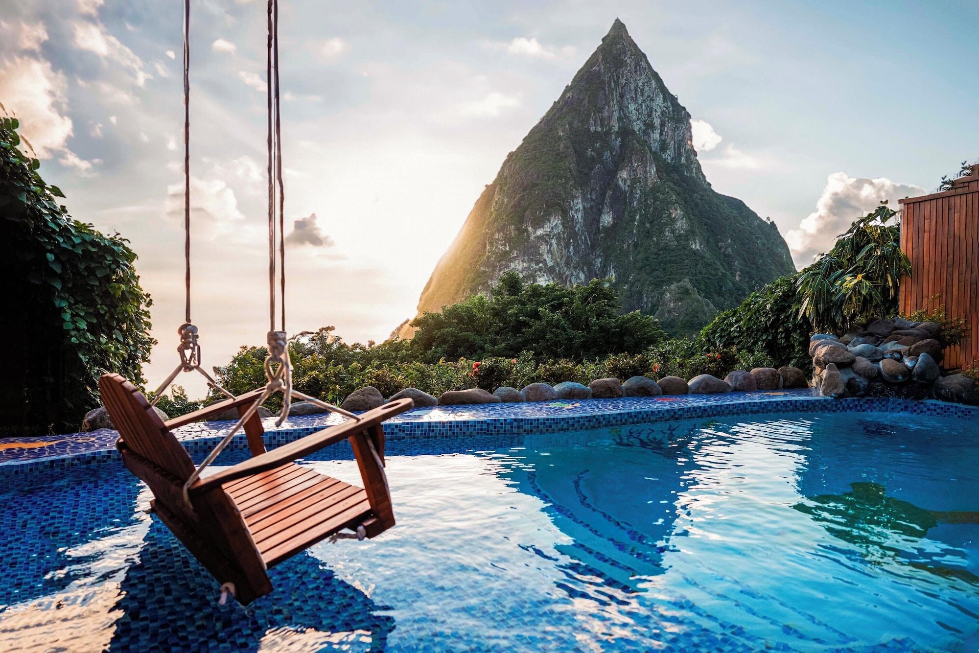 Vista Exterior Ladera Resort - Adults Only