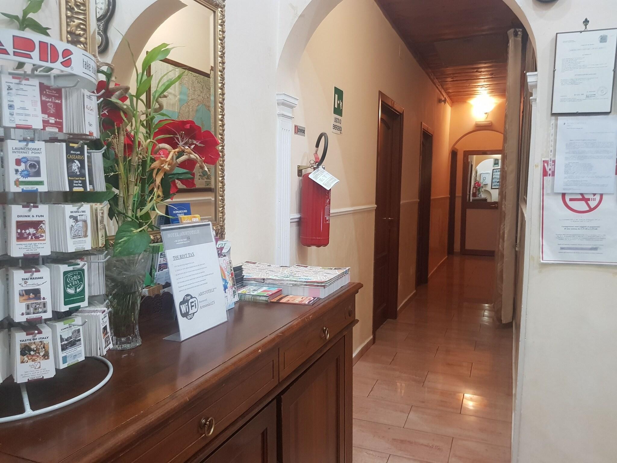 Vista Exterior Aristotele Hotel