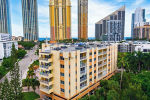 Alquiler Temporario - Isle Vista by Avantstay Sunny Isles Condo Shared Pool + Private Balcony Near Beaches