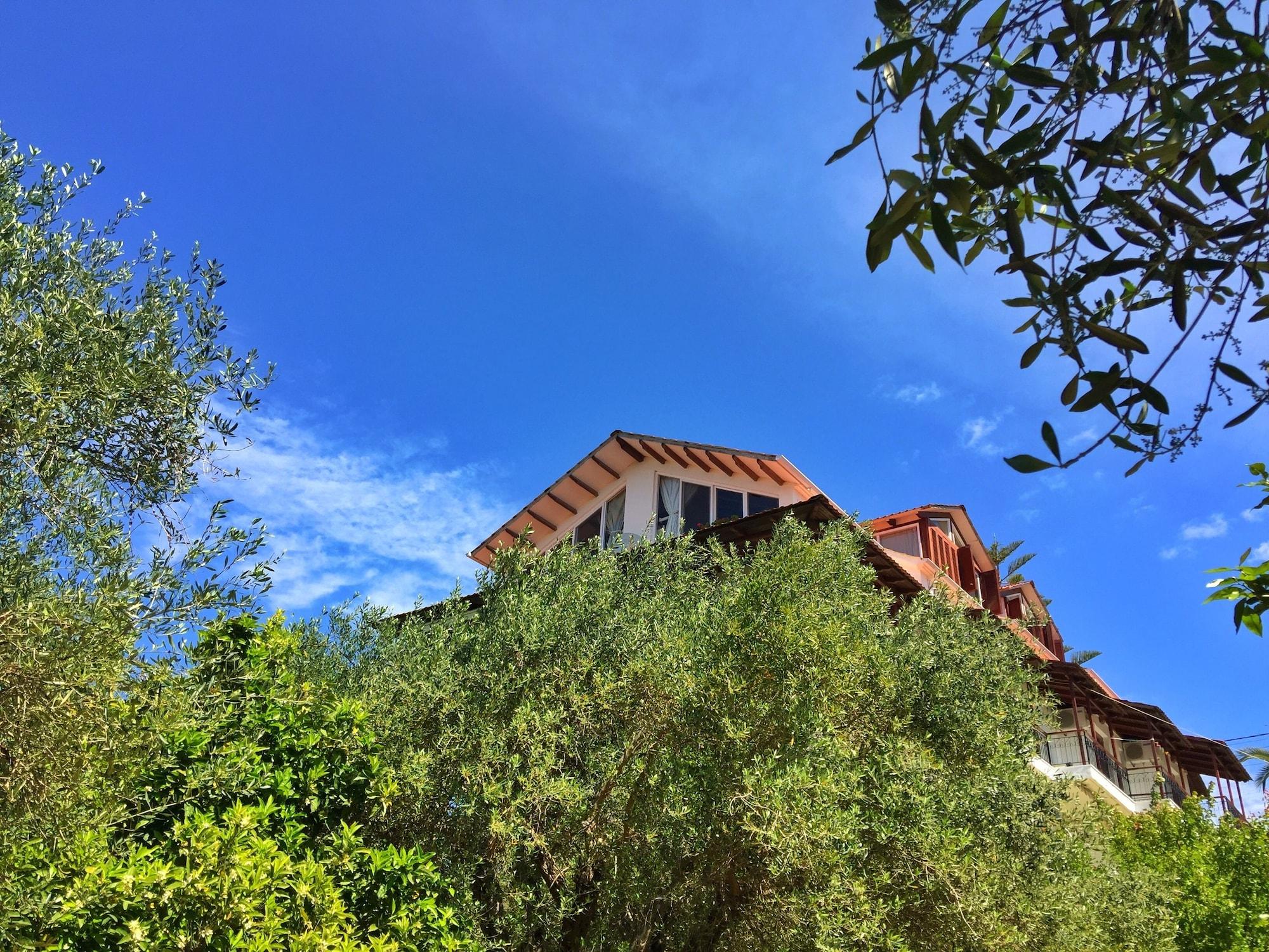 Varios Margarita Apartments