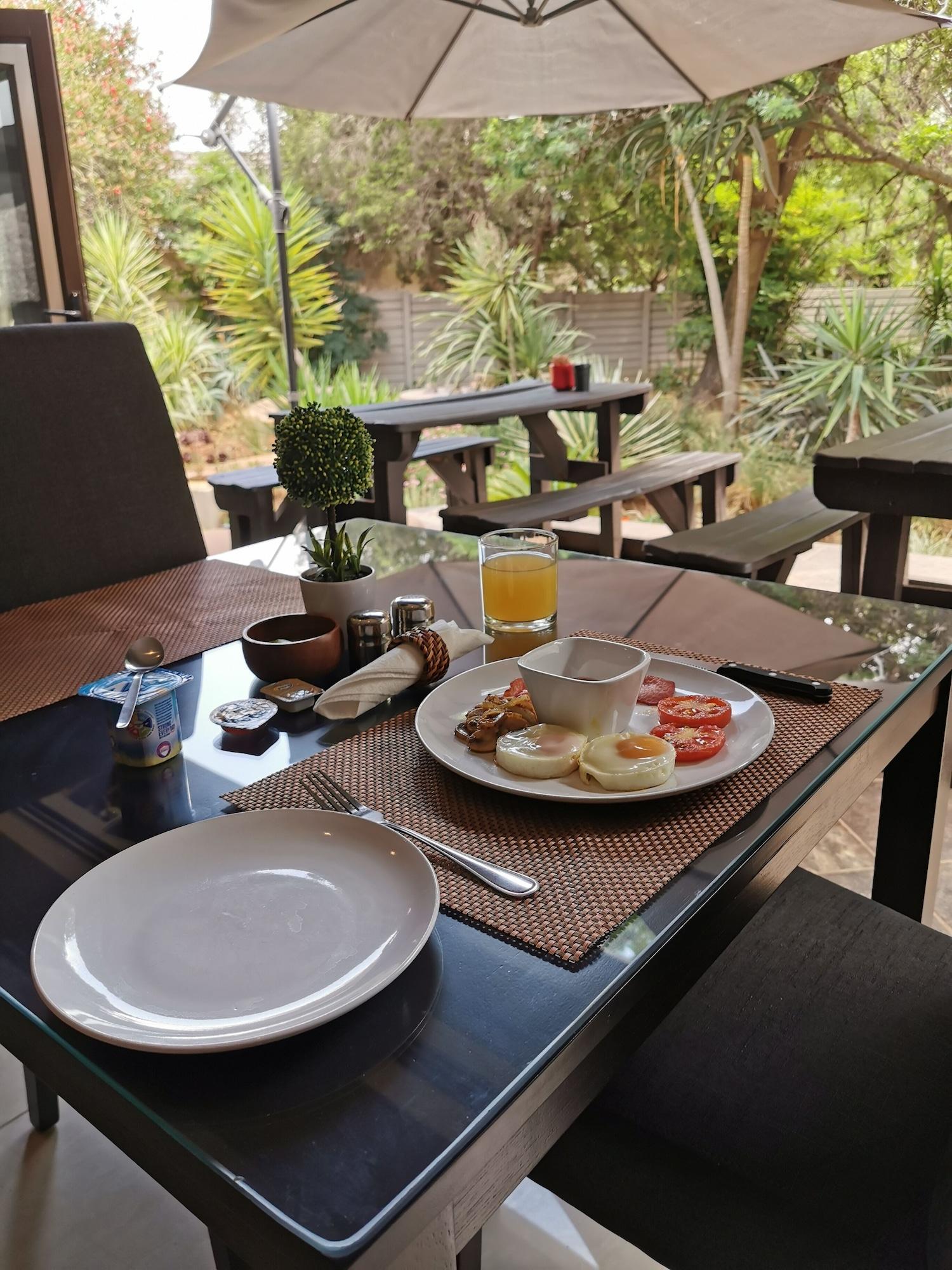 Restaurant Aerotropolis Guest Lodge