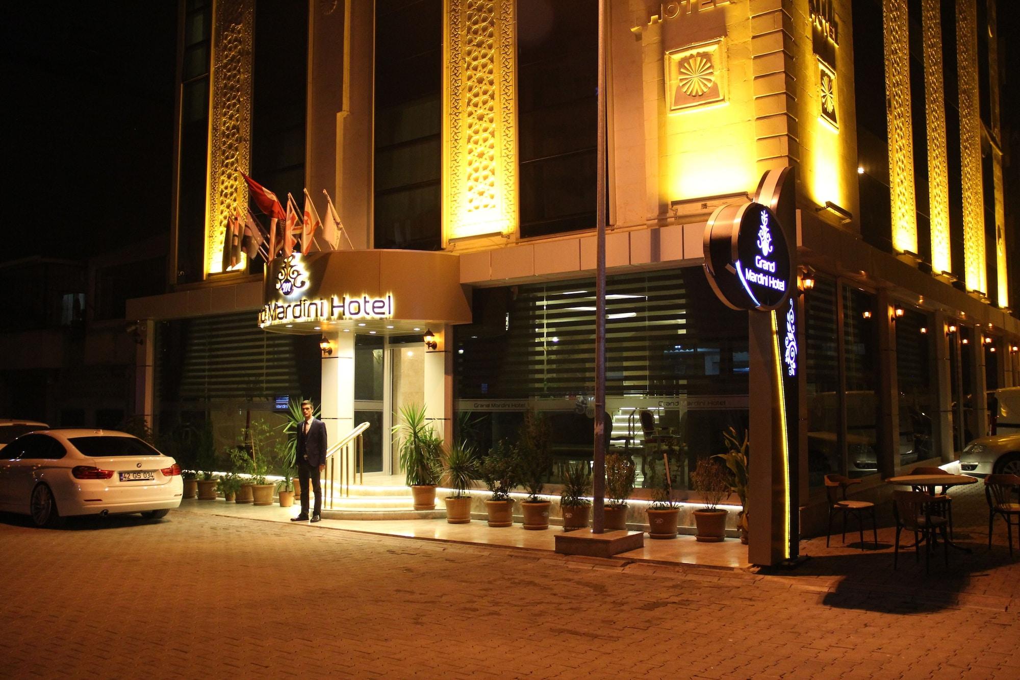 Vista Exterior Grand Mardini Hotel