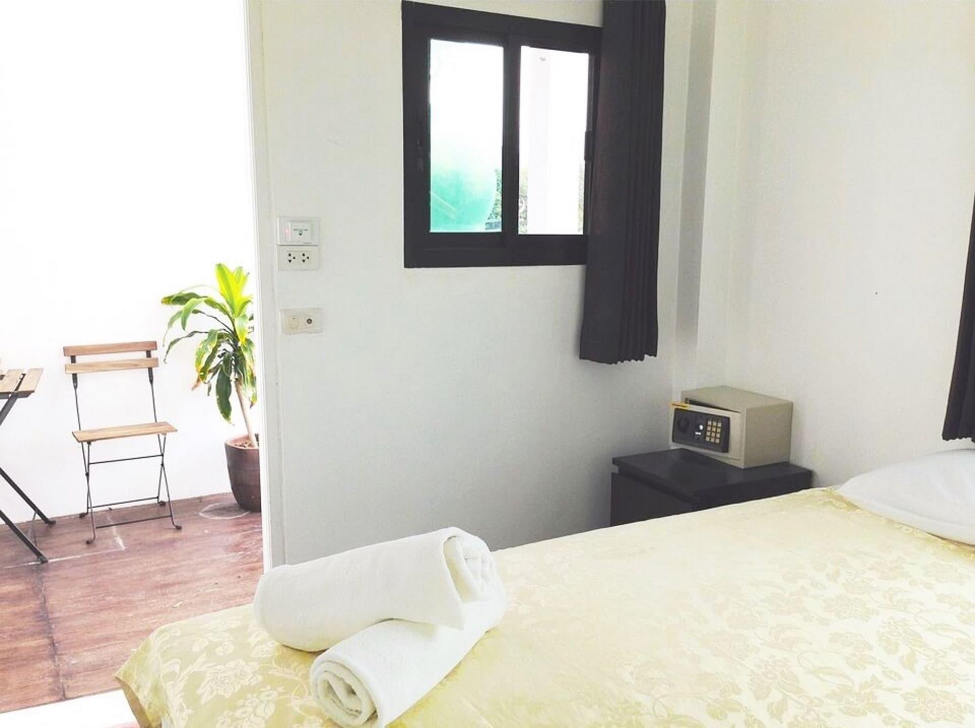 Set de Habitación The Reef Hotel & Studios