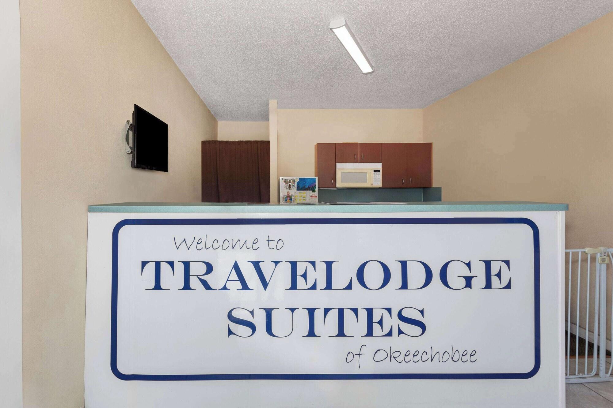 Vista Lobby Travelodge Suites by Wyndham Lake Okeechobee
