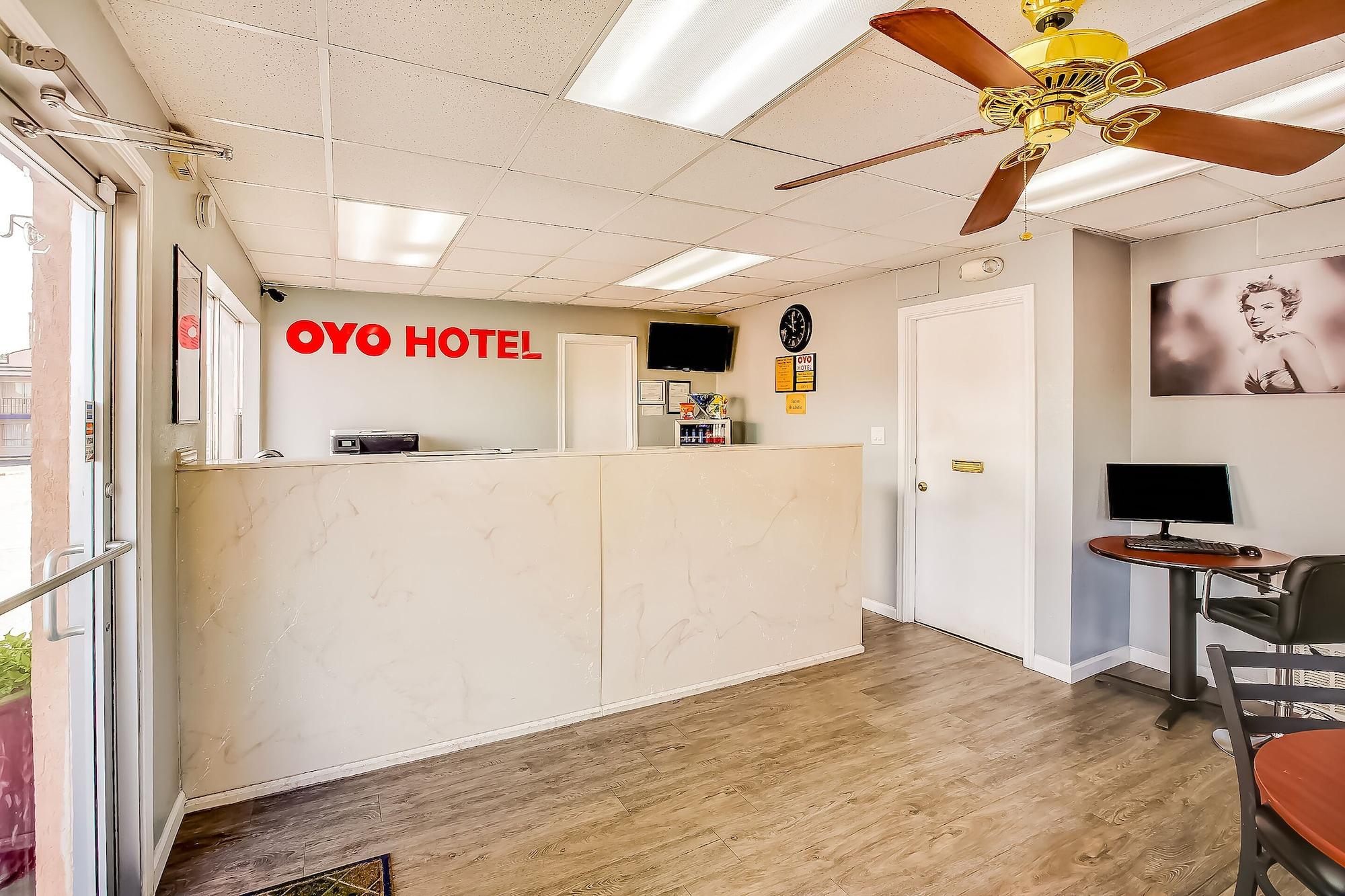 Vista Lobby OYO Hotel Texarkana North Heights AR Hwy I-30