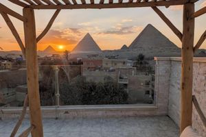 Pacote - 3 Pyramids View Inn