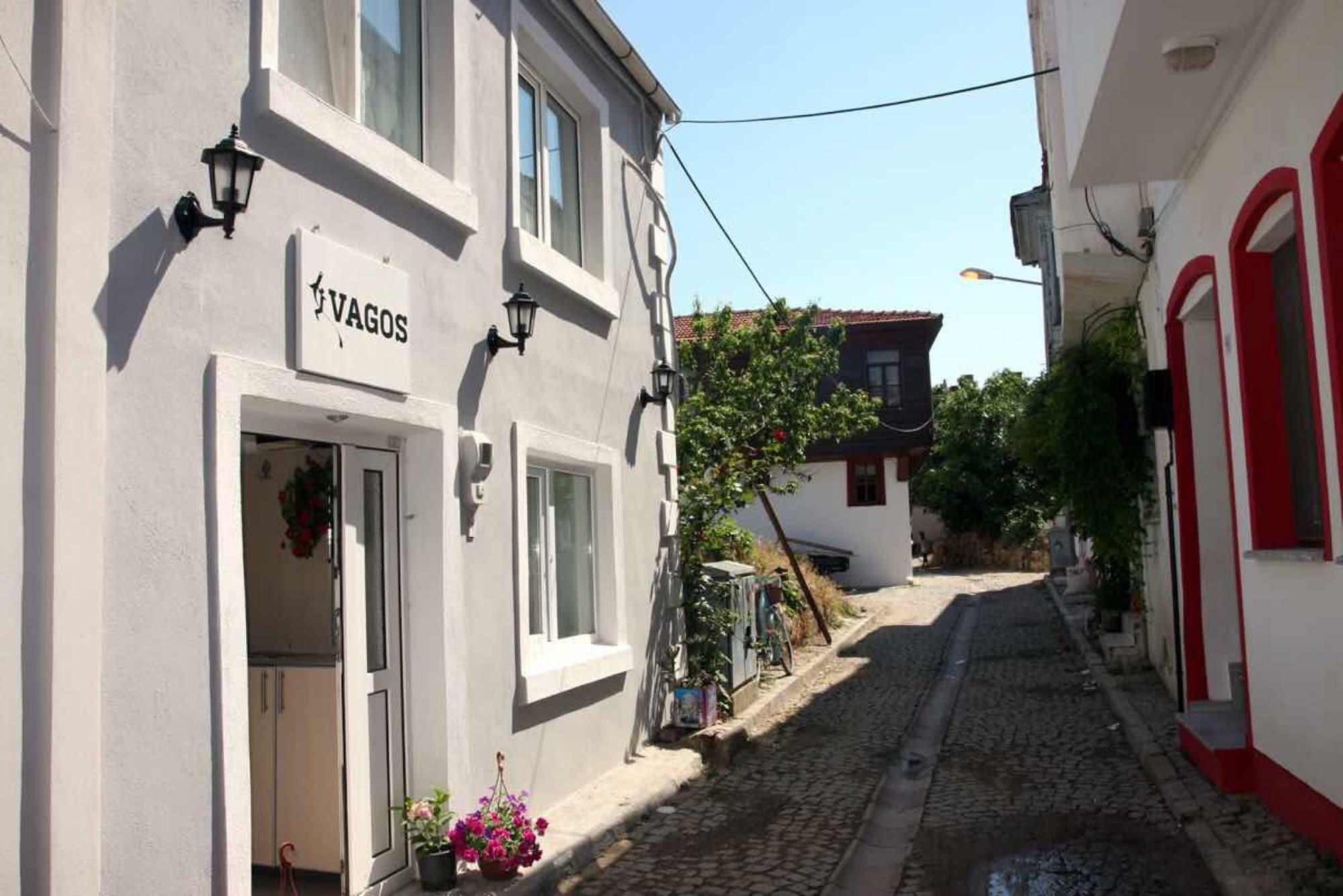 Vista Exterior Casa De Vagos Bozcaada