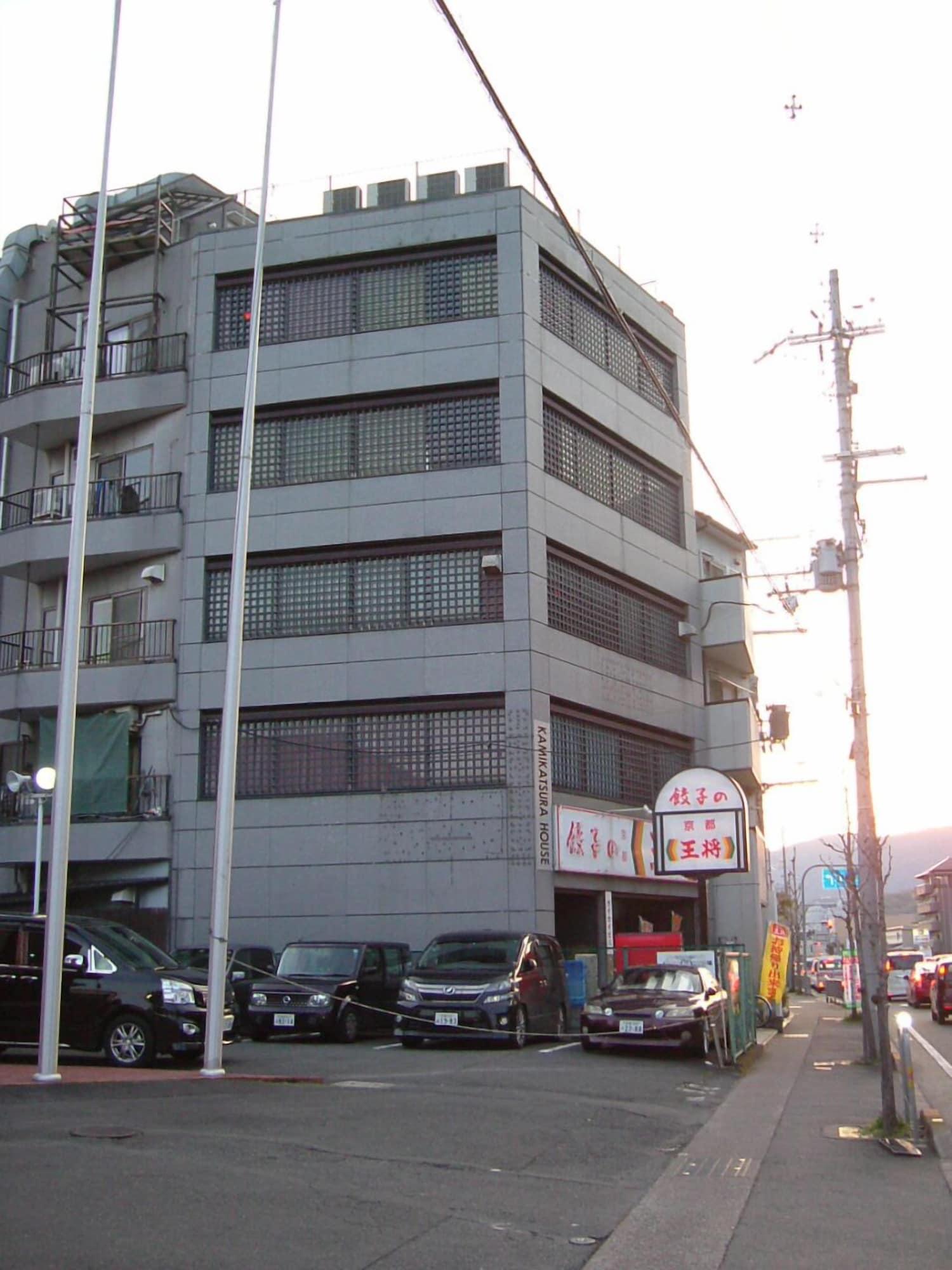 Varios Kamikatsura House