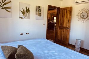 Alquiler Vacacional - Welcome to Your Tropical Retreat in Roatan, Honduras!