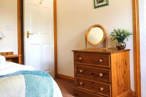 Alquiler Vacacional - Jasmine Cottage, 3 Bedroom, Child friendly, 10 mins Walk to Beach, large Garden.