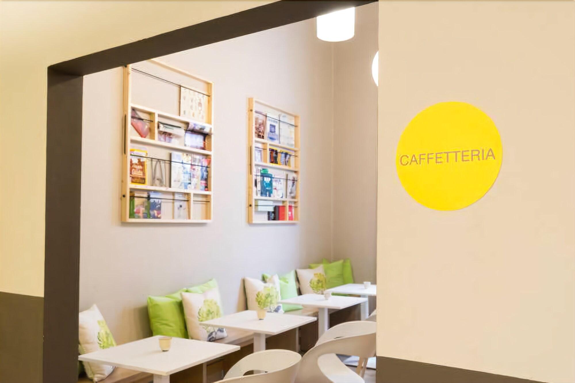 Bar/Salón Hotel Centro