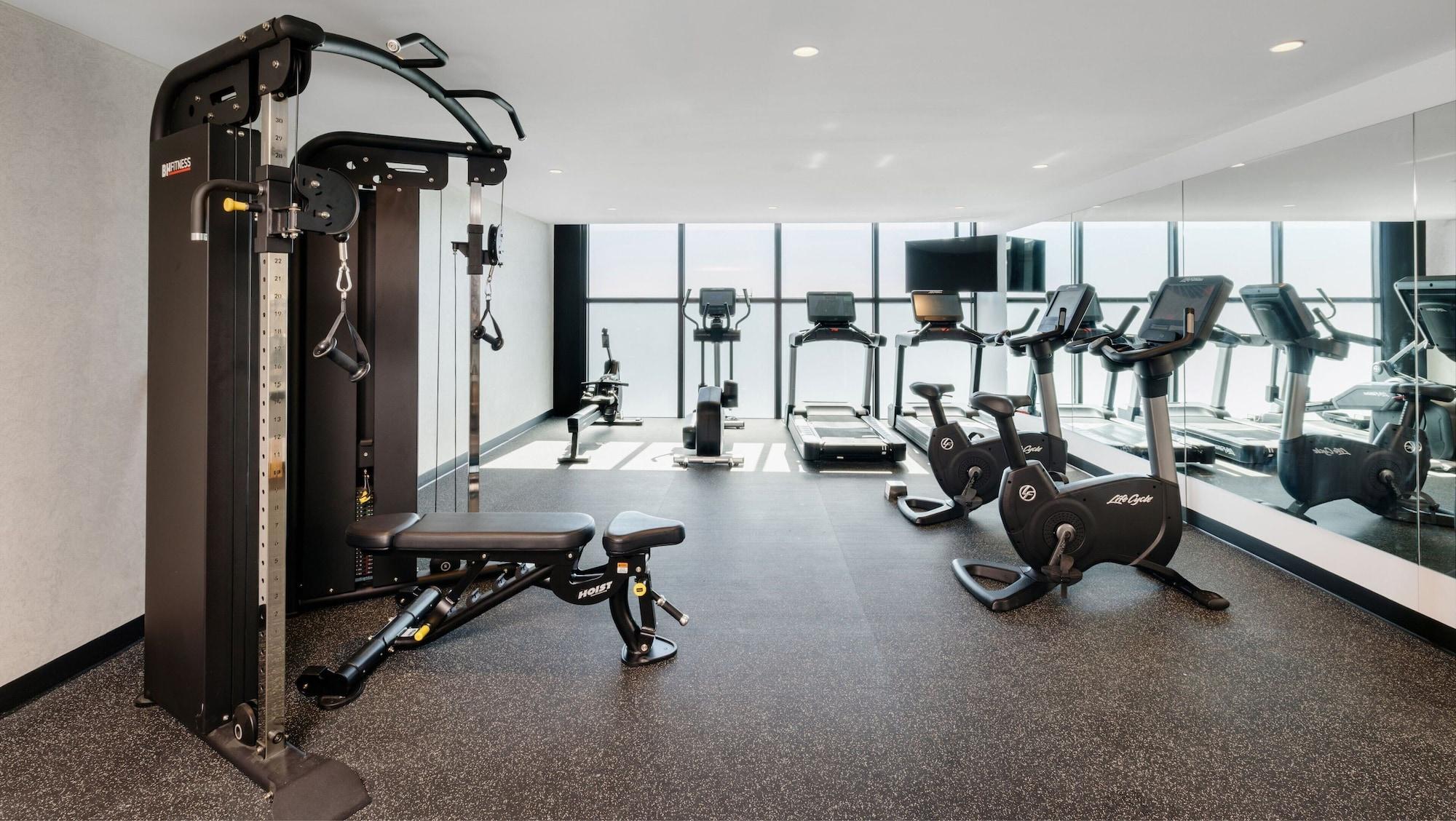 Gimnasio Crowne Plaza Adelaide Mawson Lakes by IHG