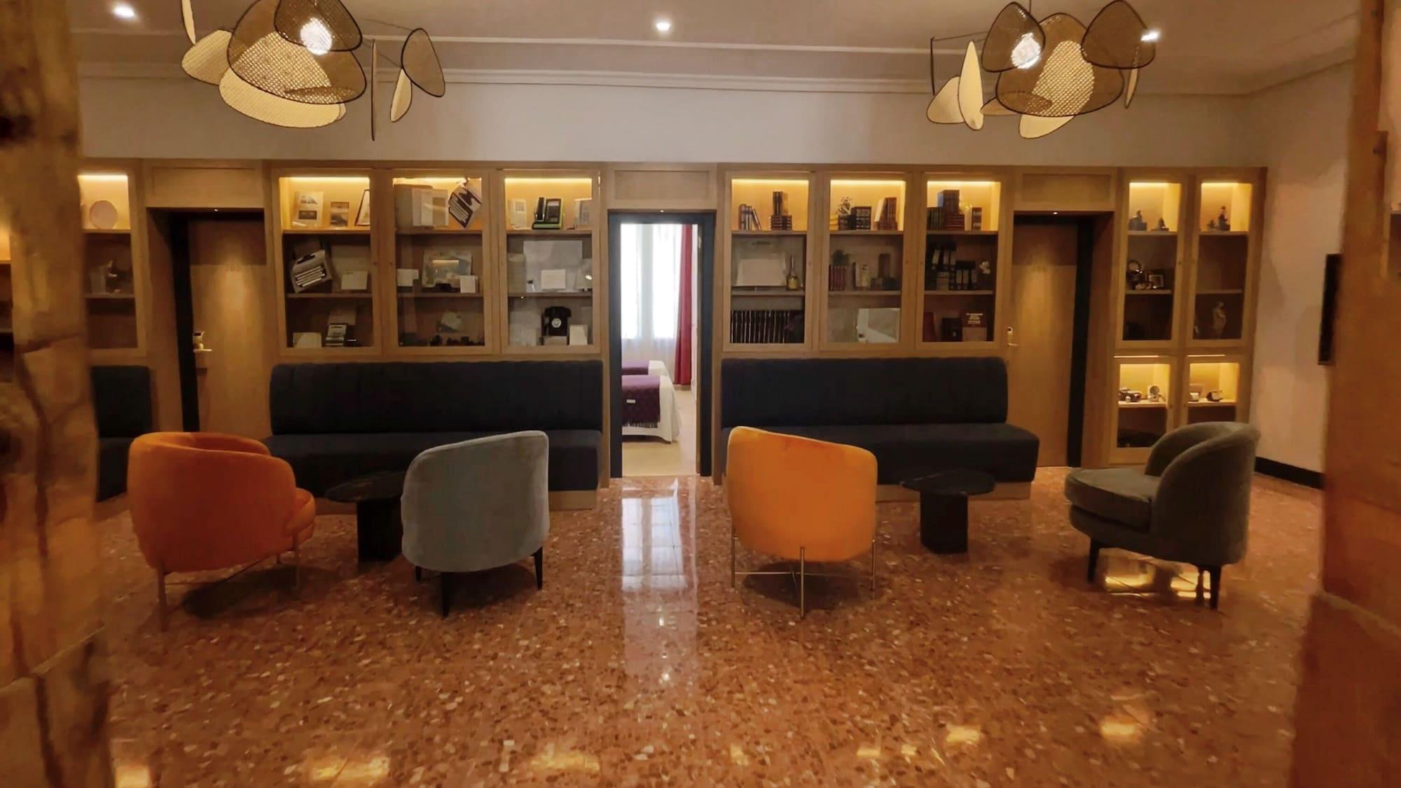 Varios Hostal Aguilar