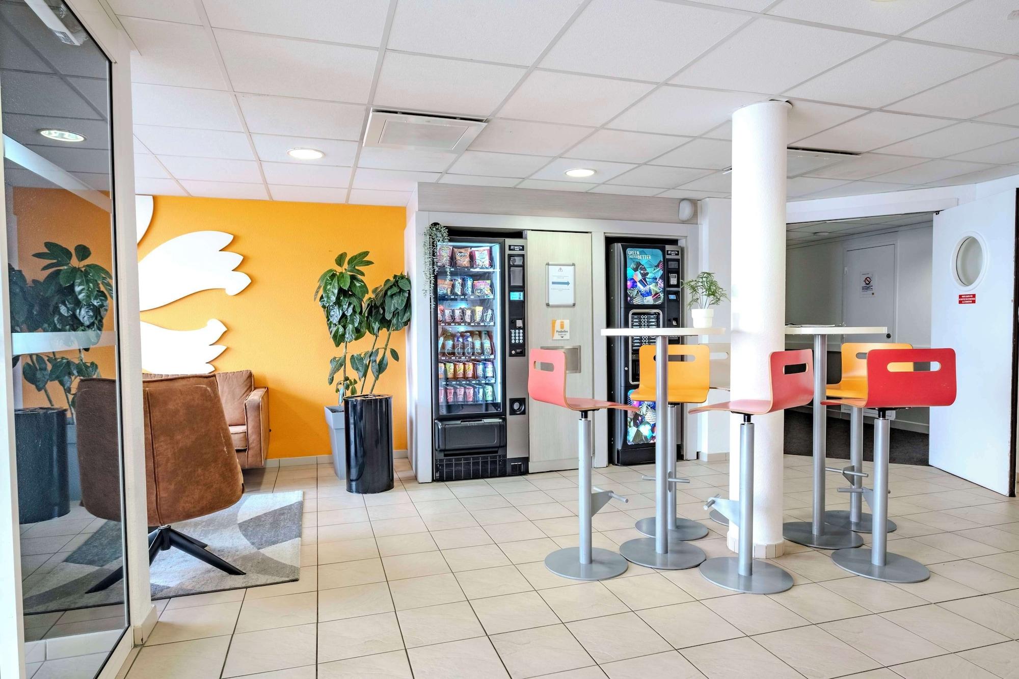 Vista Lobby Premiere Classe Roissy - Aéroport CDG - Le Mesnil Amelot