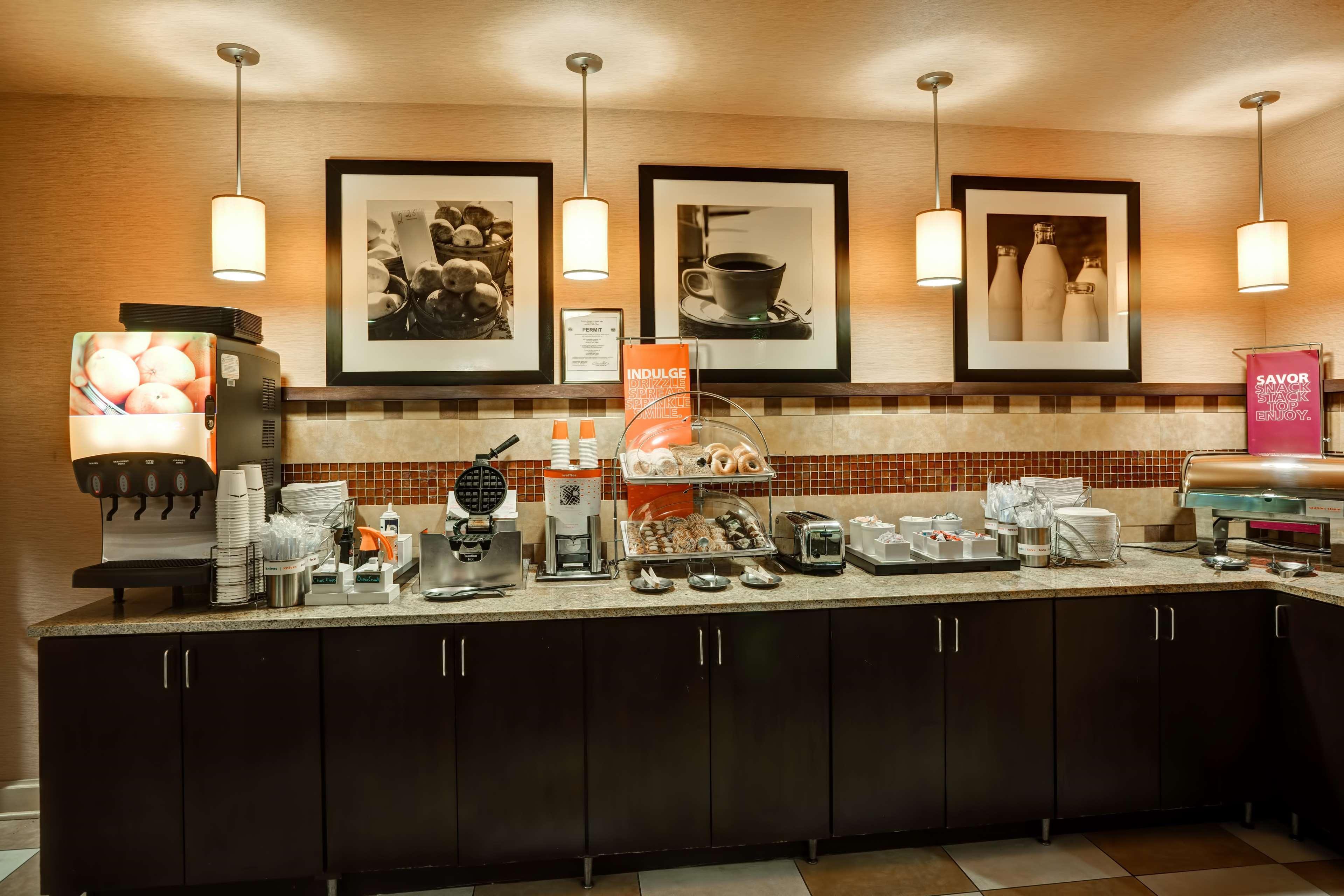 Restaurant Hampton Inn Fairmont