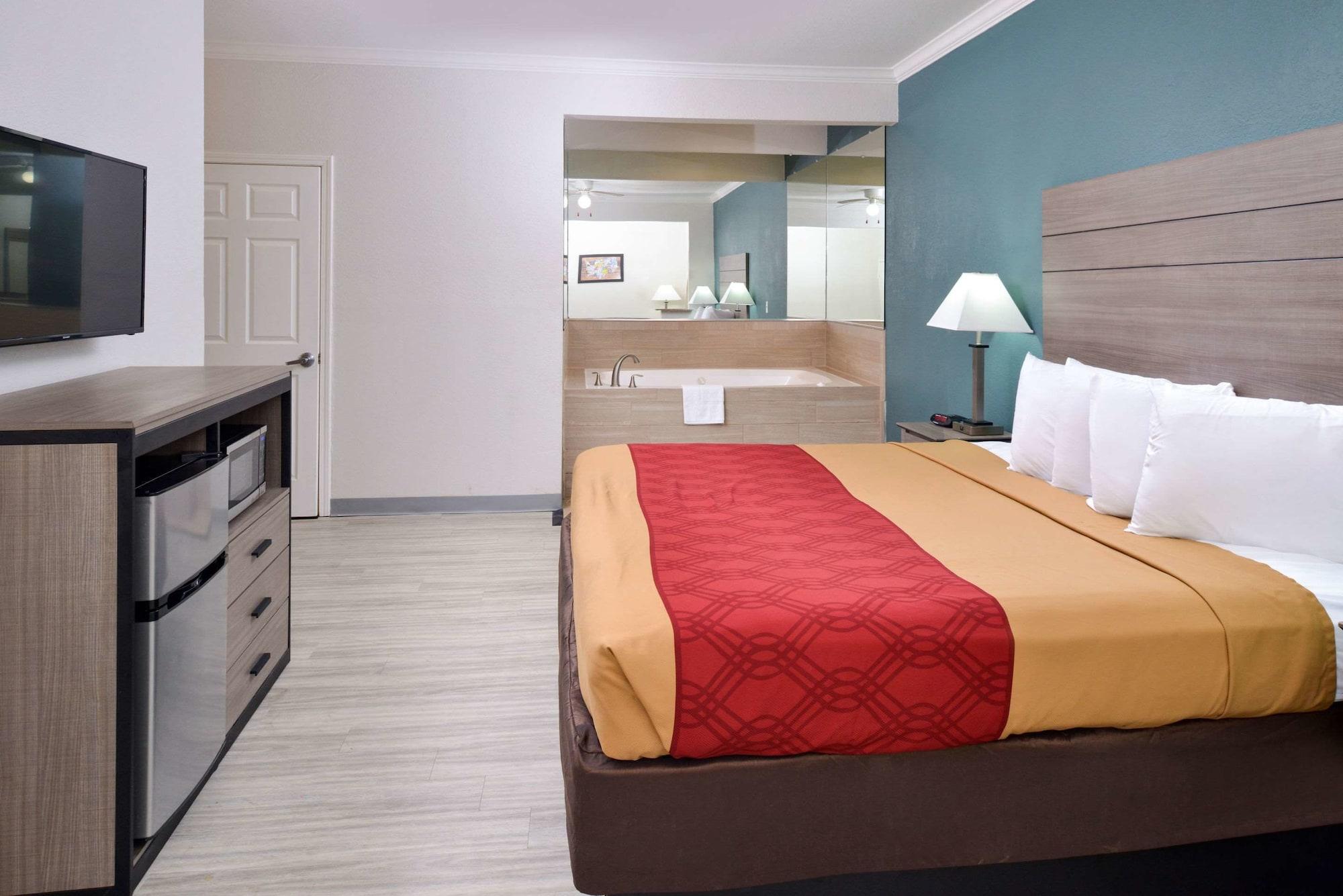 Habitación Econo Lodge Inn & Suites Port Arthur near Sabine Pass