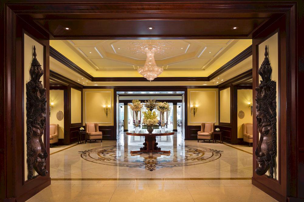 Lobby view Four Seasons Hotel Los Angeles at Westlake Village