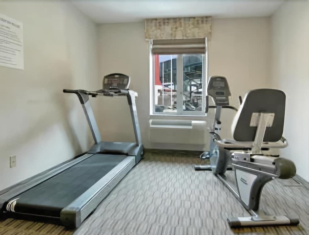 Gimnasio Days Inn by Wyndham Long Island City