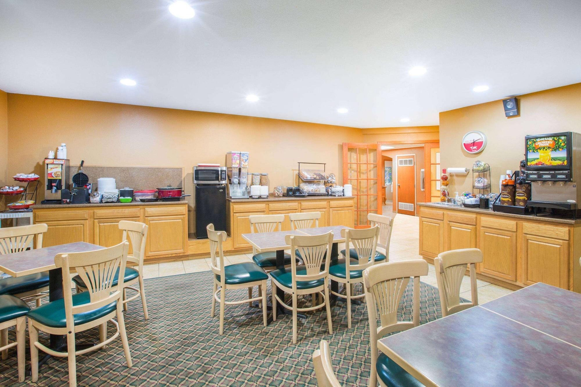 Restaurant Ramada by Wyndham Spirit Lake/Okoboji