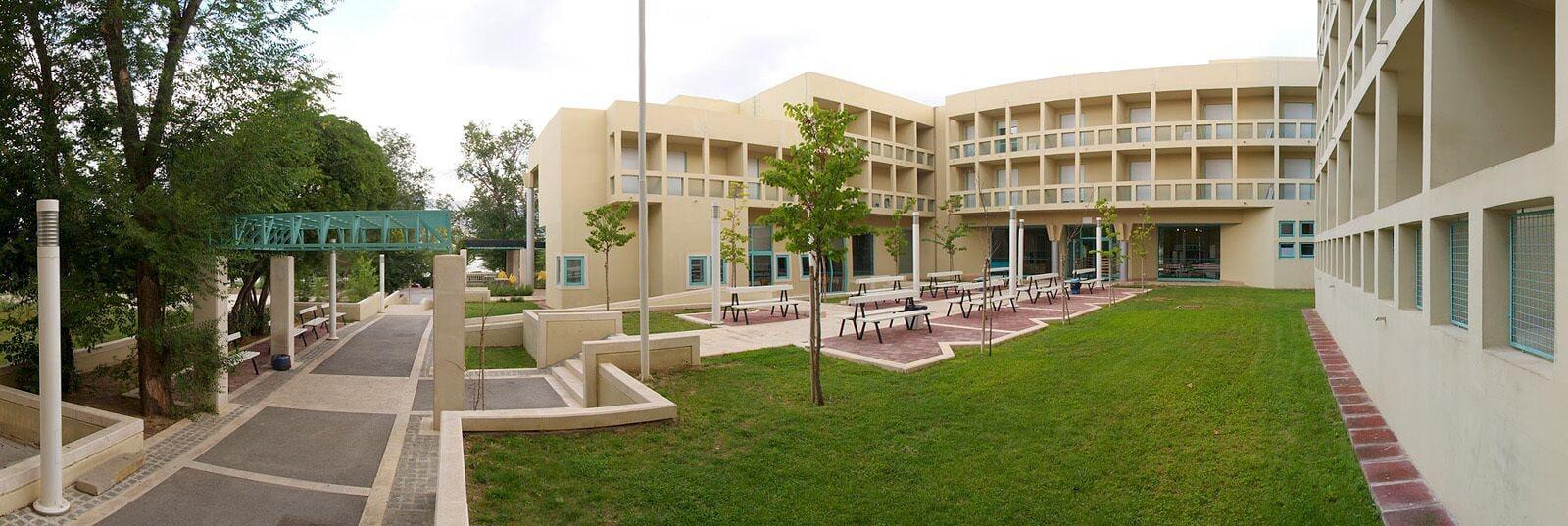 Varios Hostel Spinut