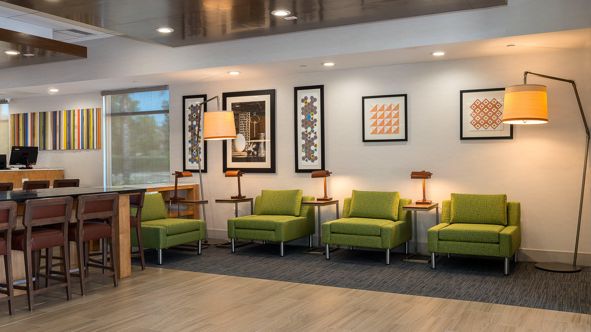 Vista Lobby Holiday Inn Express Fullerton - Anaheim by IHG