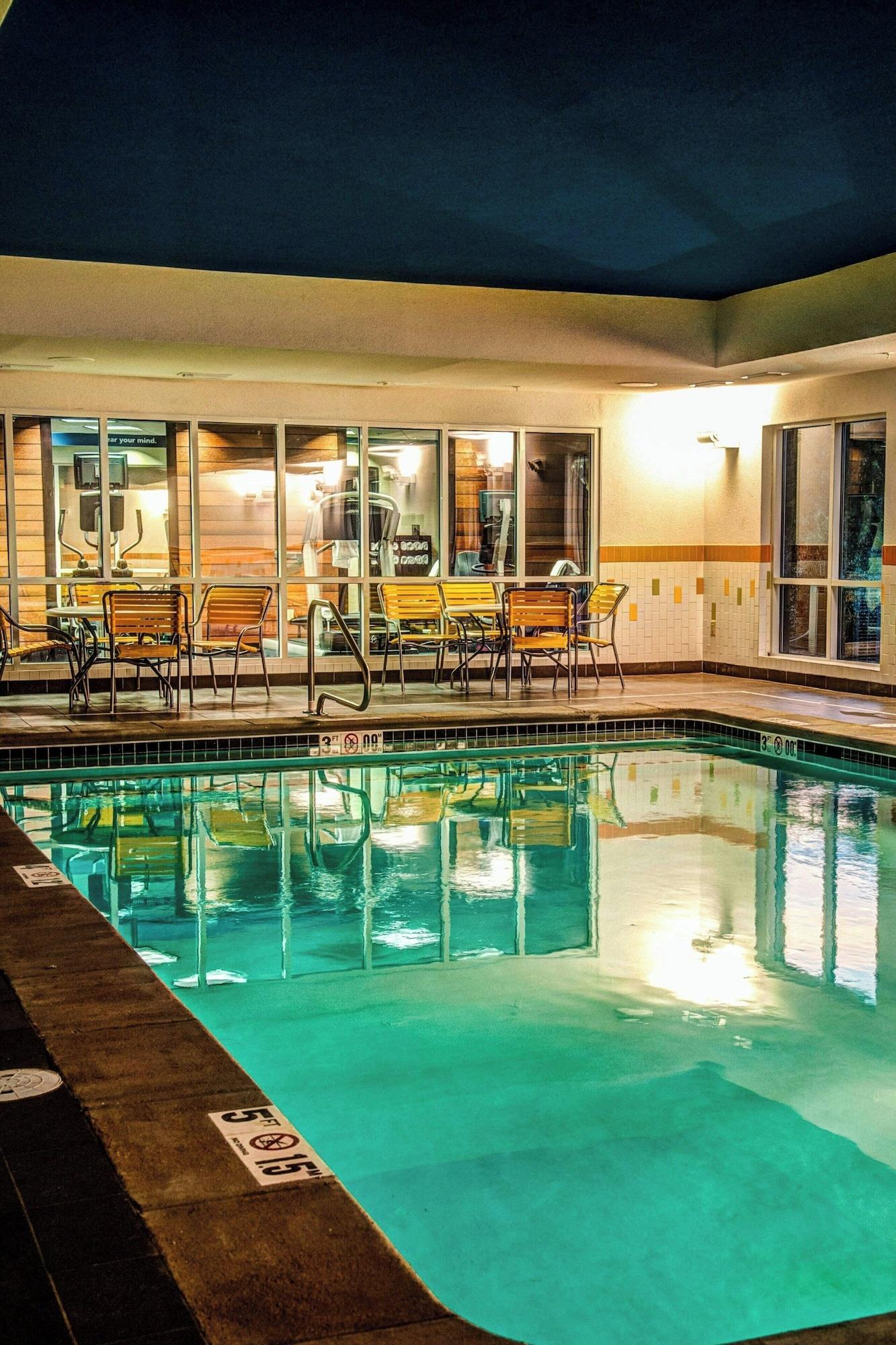 Vista Piscina Fairfield Inn & Suites by Marriott Montgomery Airport South