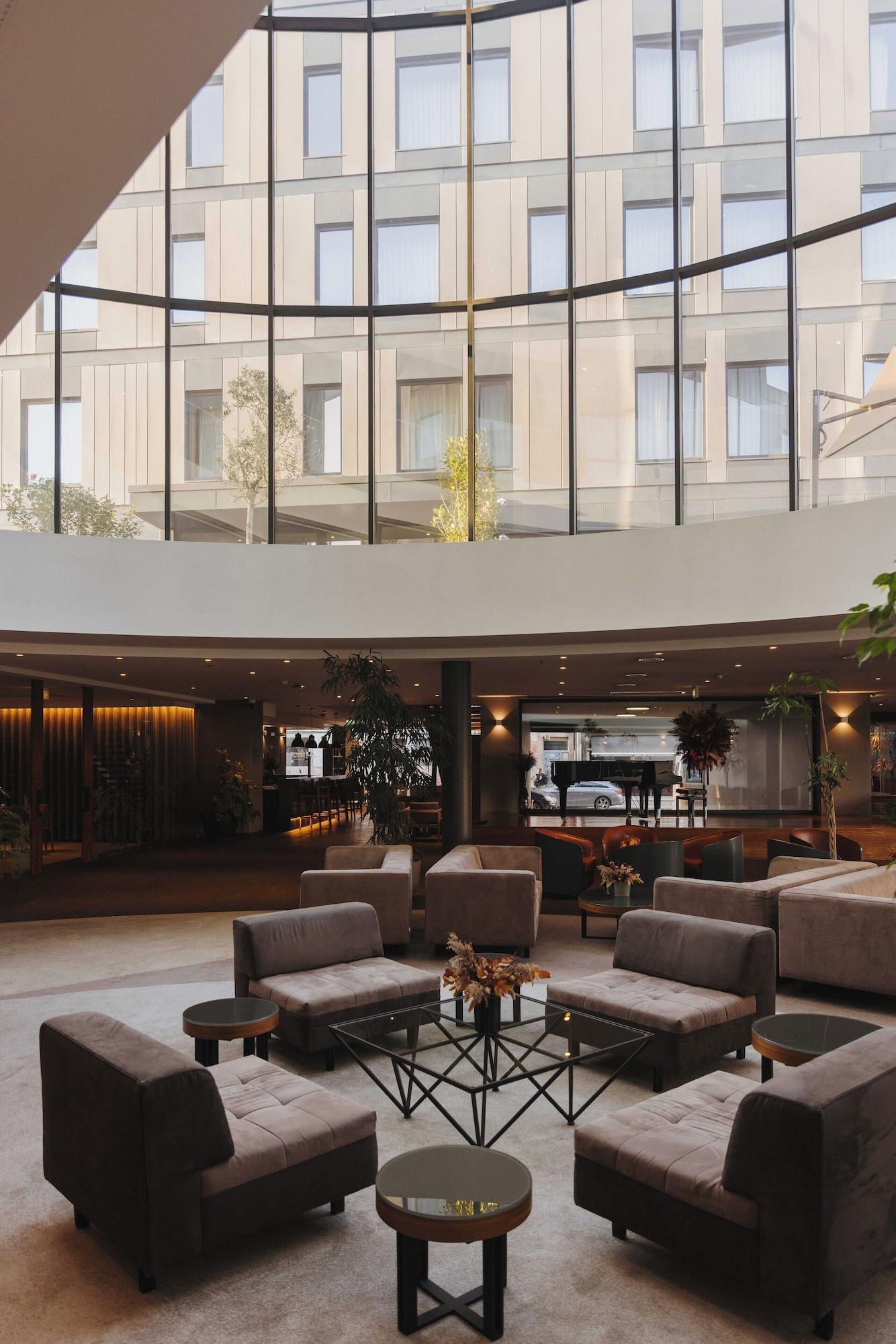 Vista Lobby Timbre Heroismo