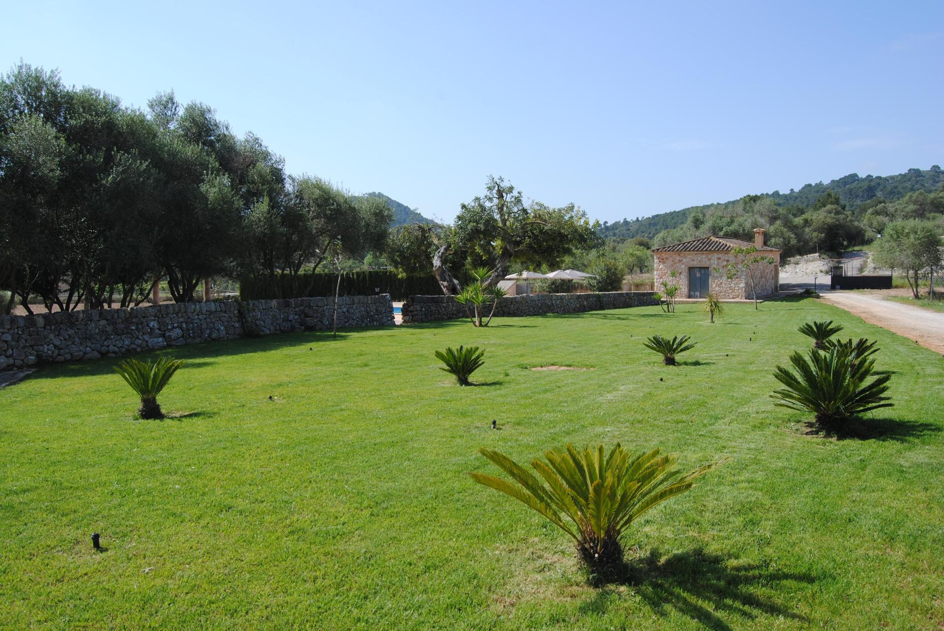 Vista Exterior Hotel Rural Es Riquers