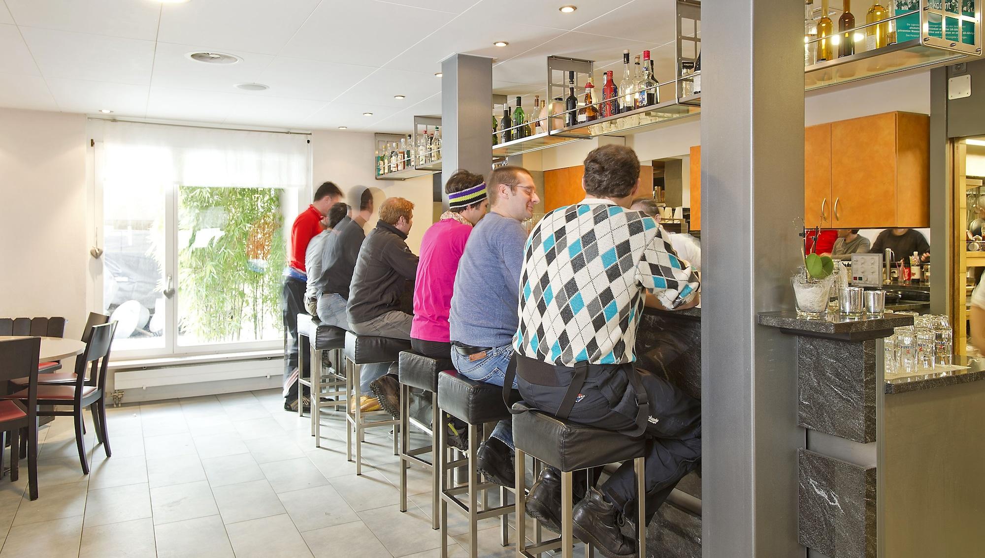 Bar/Salón Hotel Sportcenter Fünf Dörfer