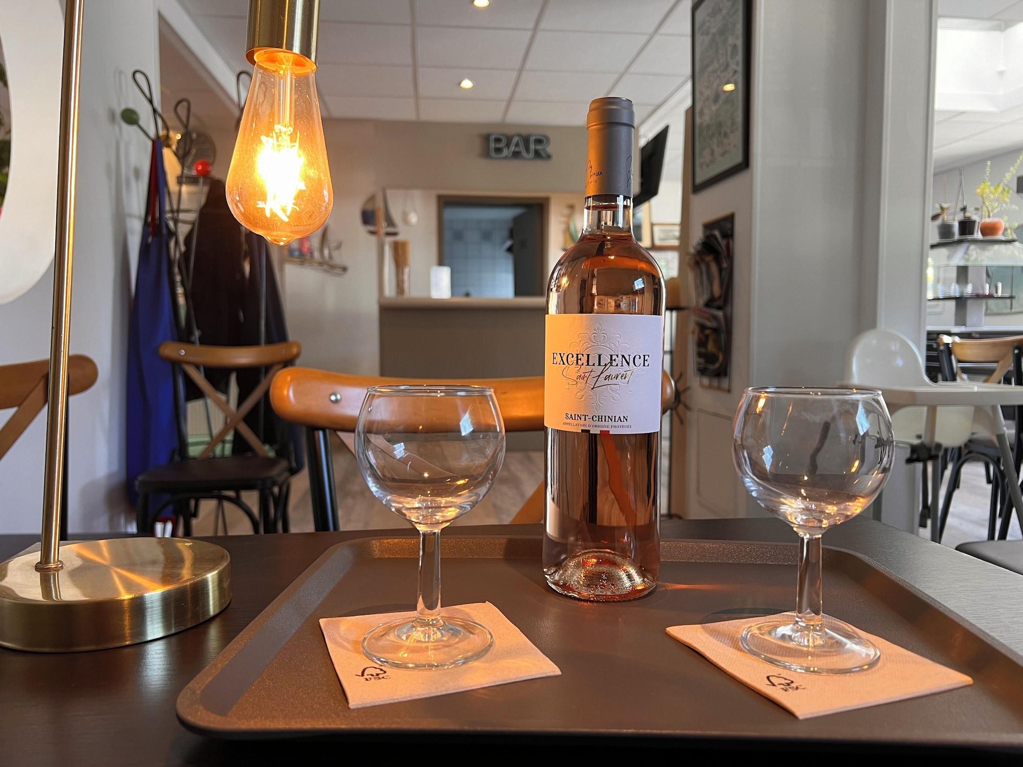 Bar/Salón Contact Hôtel Marseille Aubagne