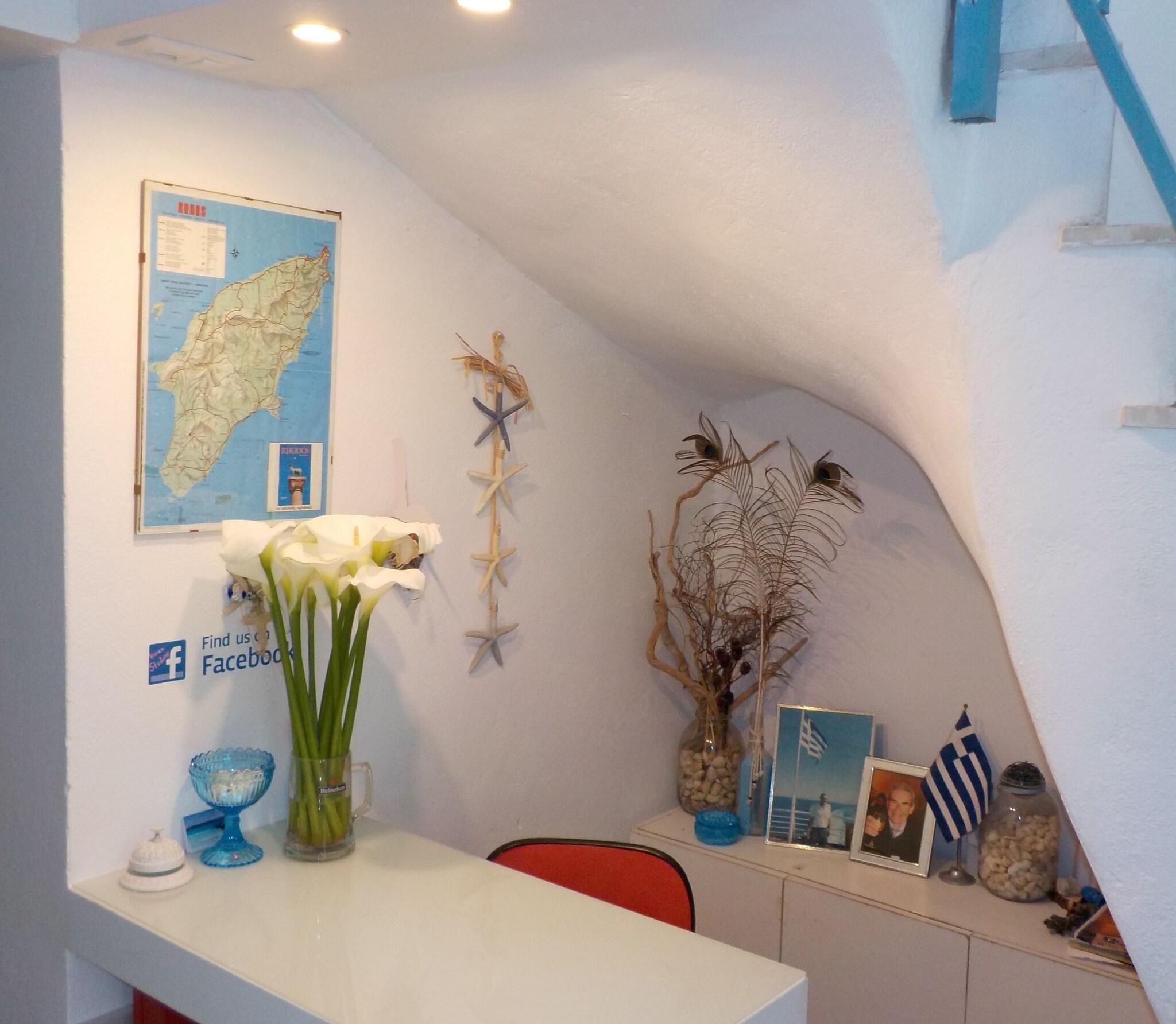 Vista Lobby Vivian Studios