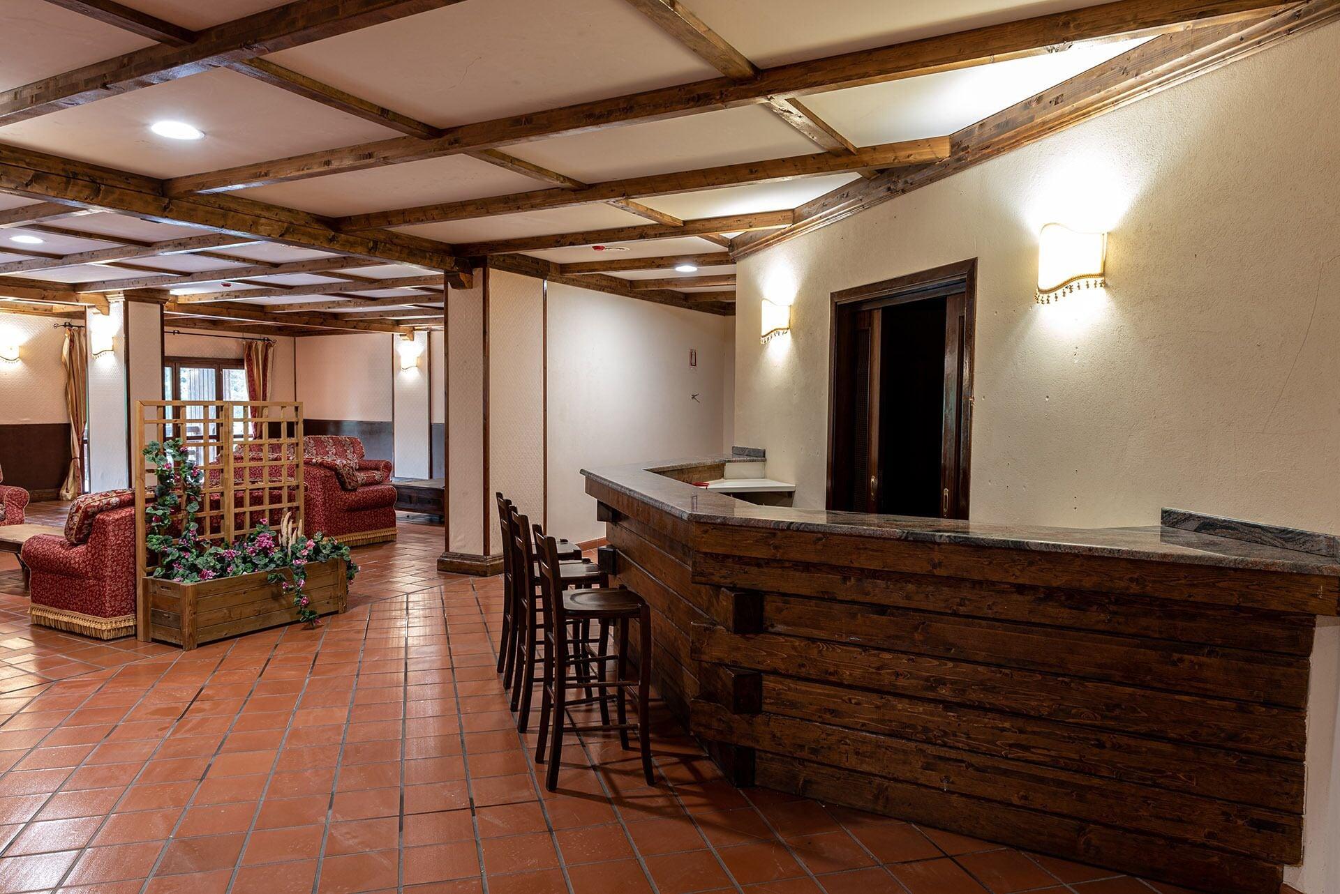 Bar/Salón Olimpo Sila Hotel