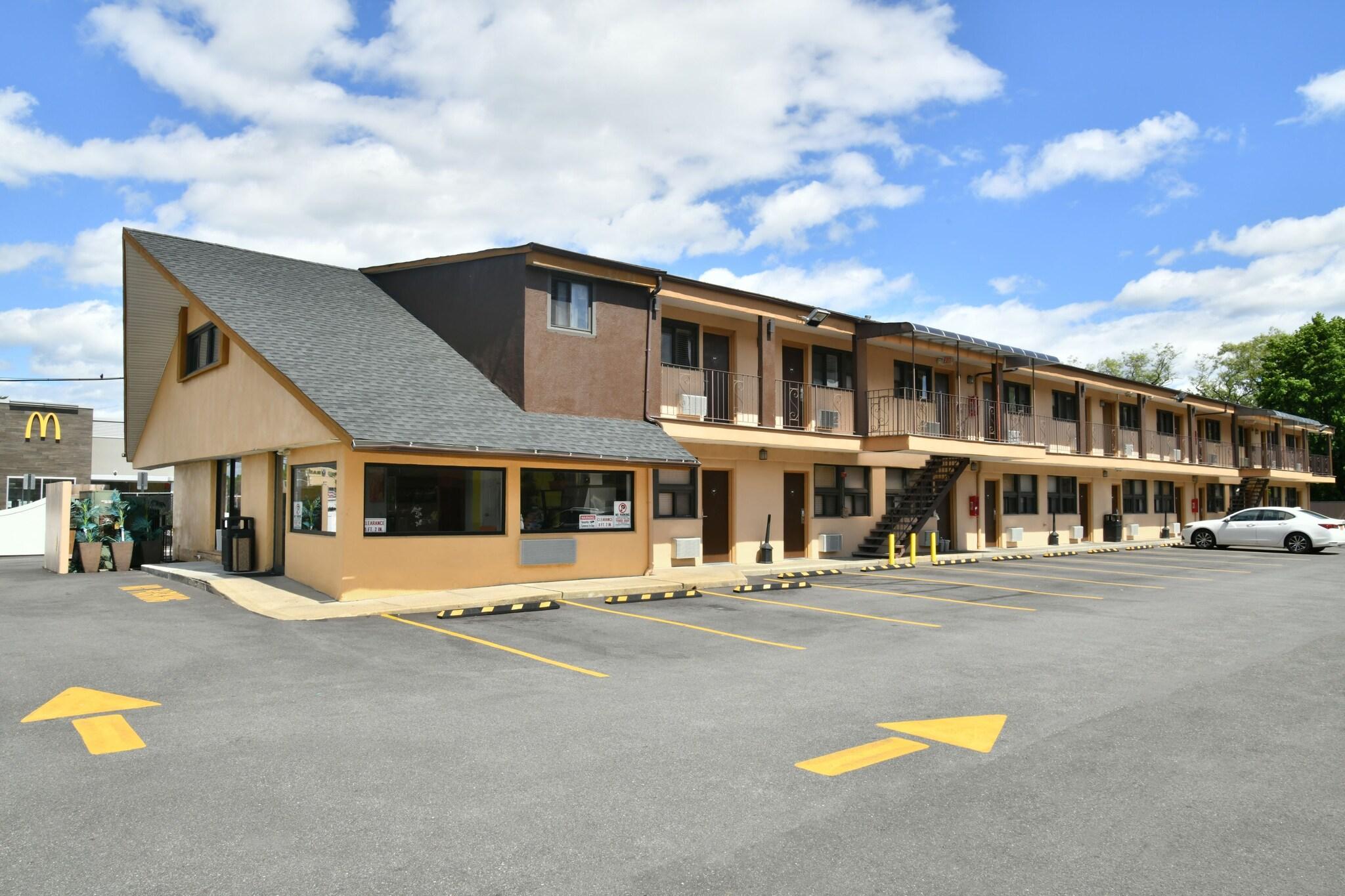 Vista Exterior Inn at Jericho