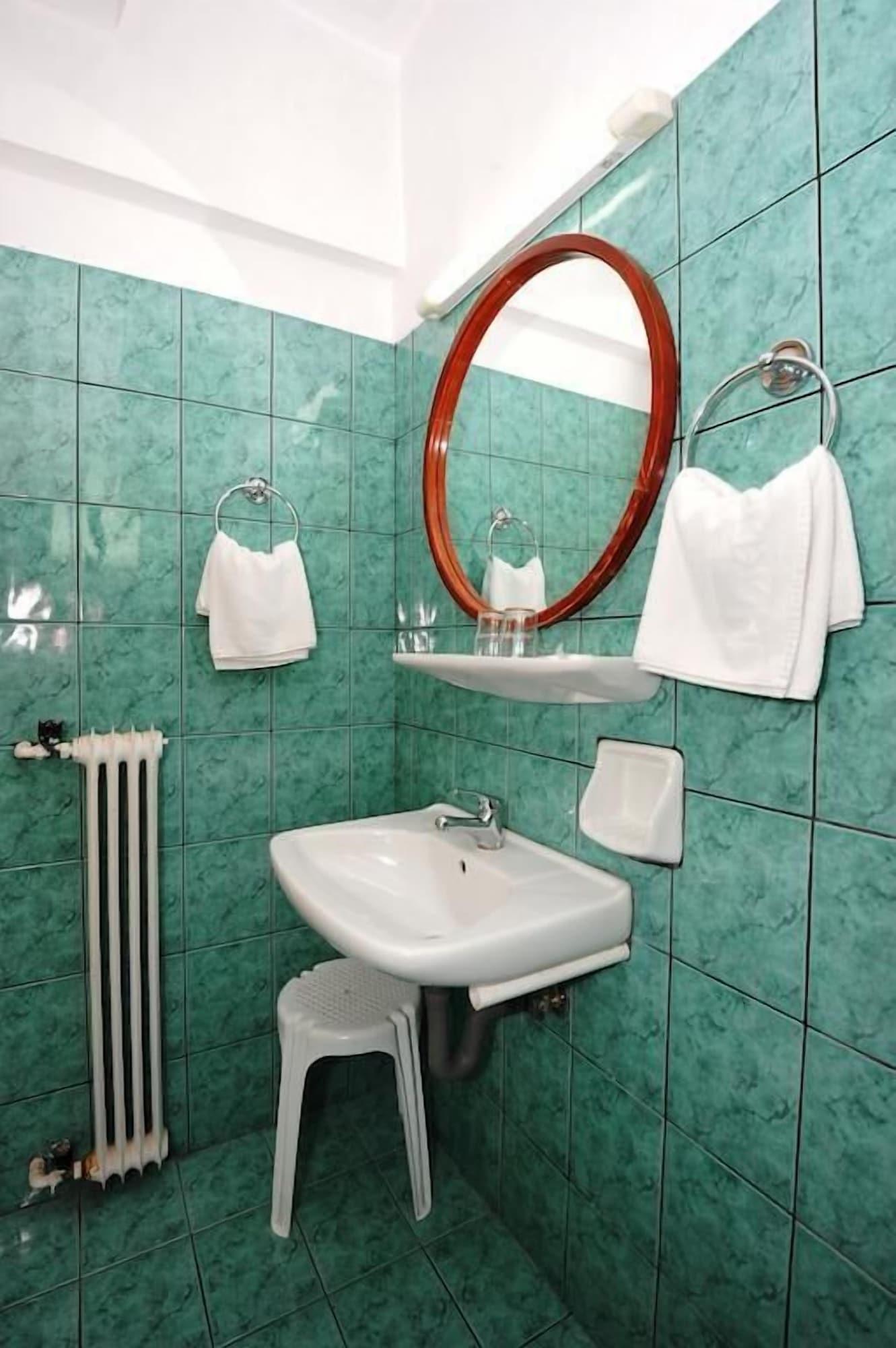 Equipamiento de Habitación Hotel Socrates