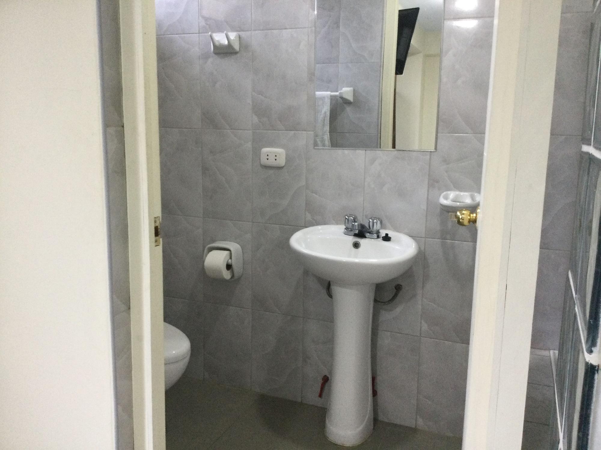 Equipamiento de Habitación Hostal Du Parc