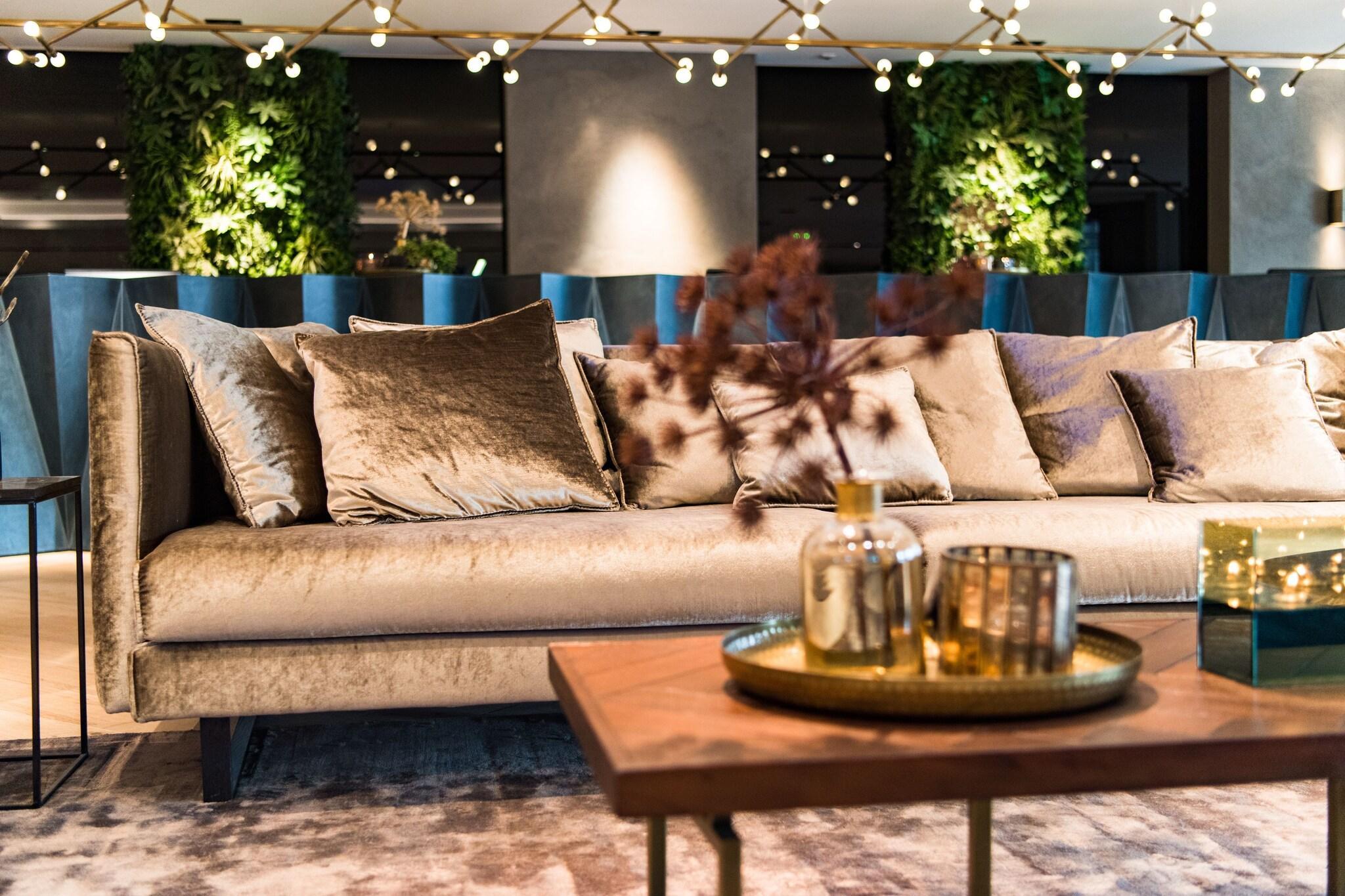 Vista Lobby Van der Valk Hotel Assen